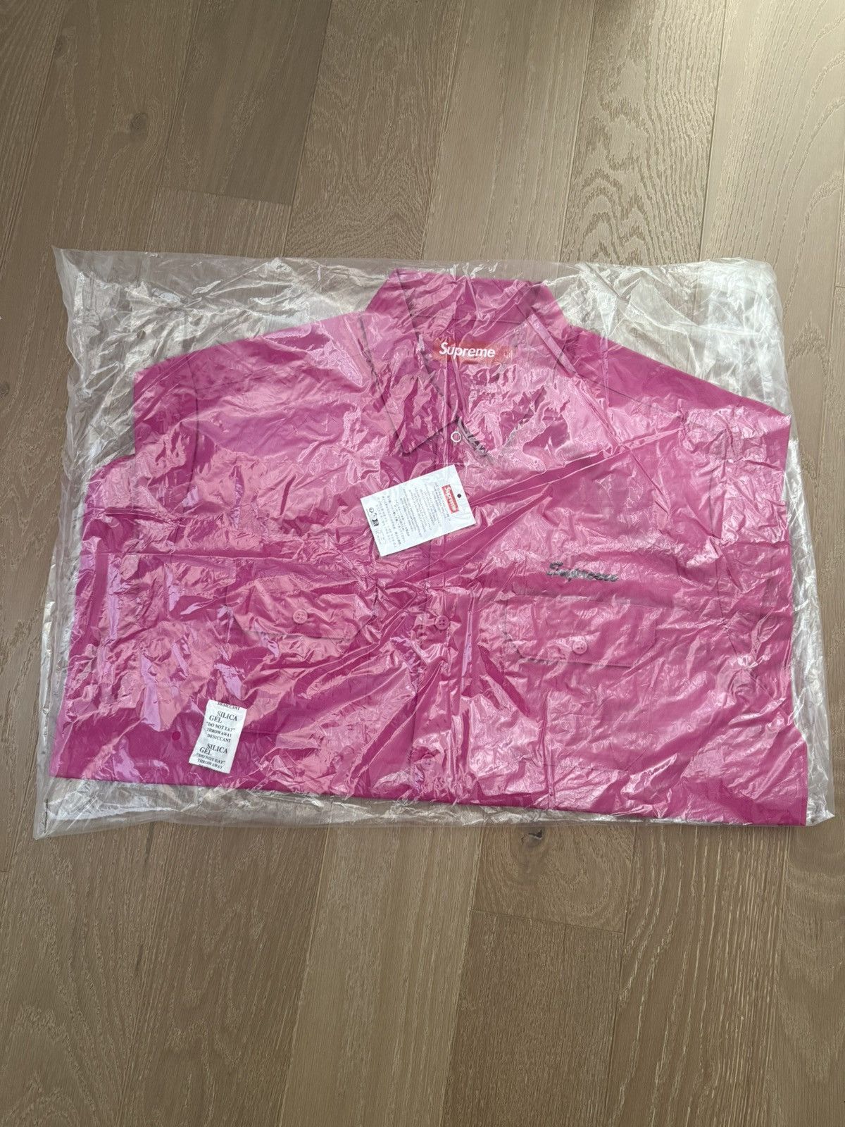 Supreme Supreme Rhinestone Pin Up S/S Work Shirt Fuchsia Pink L Size US L / EU 52-54 / 3 - 4 Thumbnail