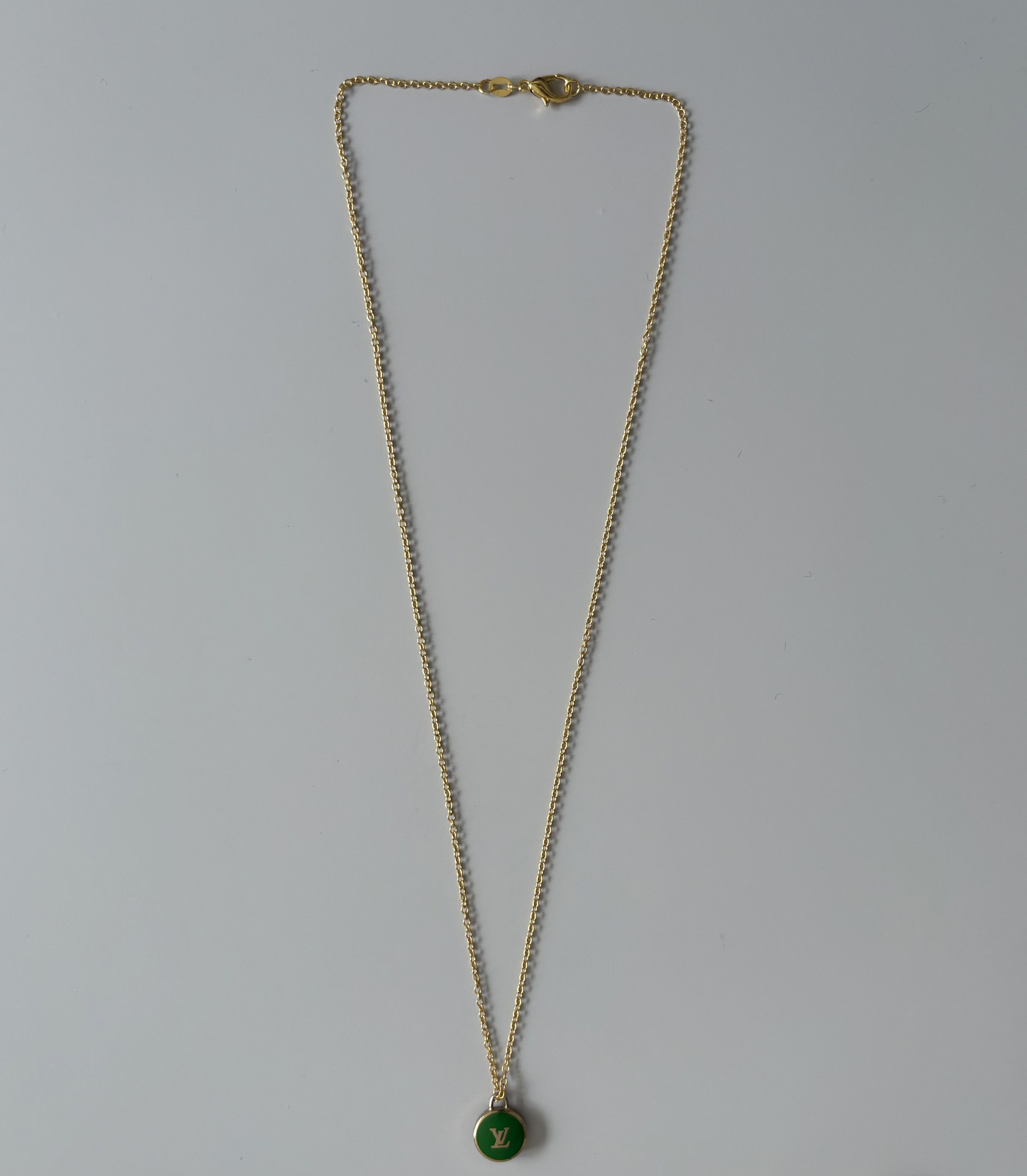Louis Vuitton Louis Vuitton Green Logo Pendant Necklace Size ONE SIZE - 2 Thumbnail