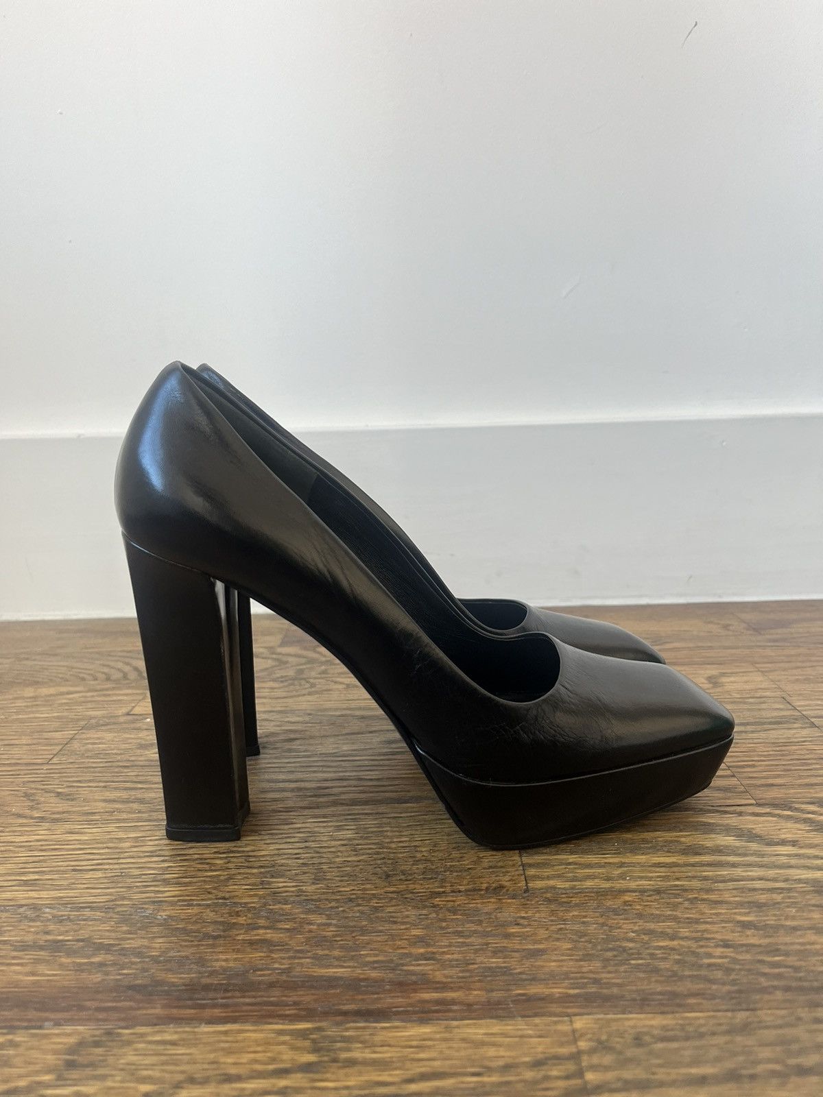 Prada Prada Old Leisure Nero Black Size US 8.5 / IT 38.5 - 1 Thumbnail