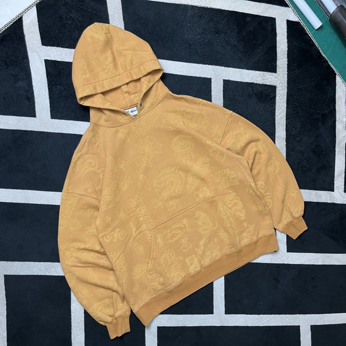 If Six Was Nine Rare🔥BlackEyePatch All-Over Print Hoodie Size US L / EU 52-54 / 3 - 1 Thumbnail