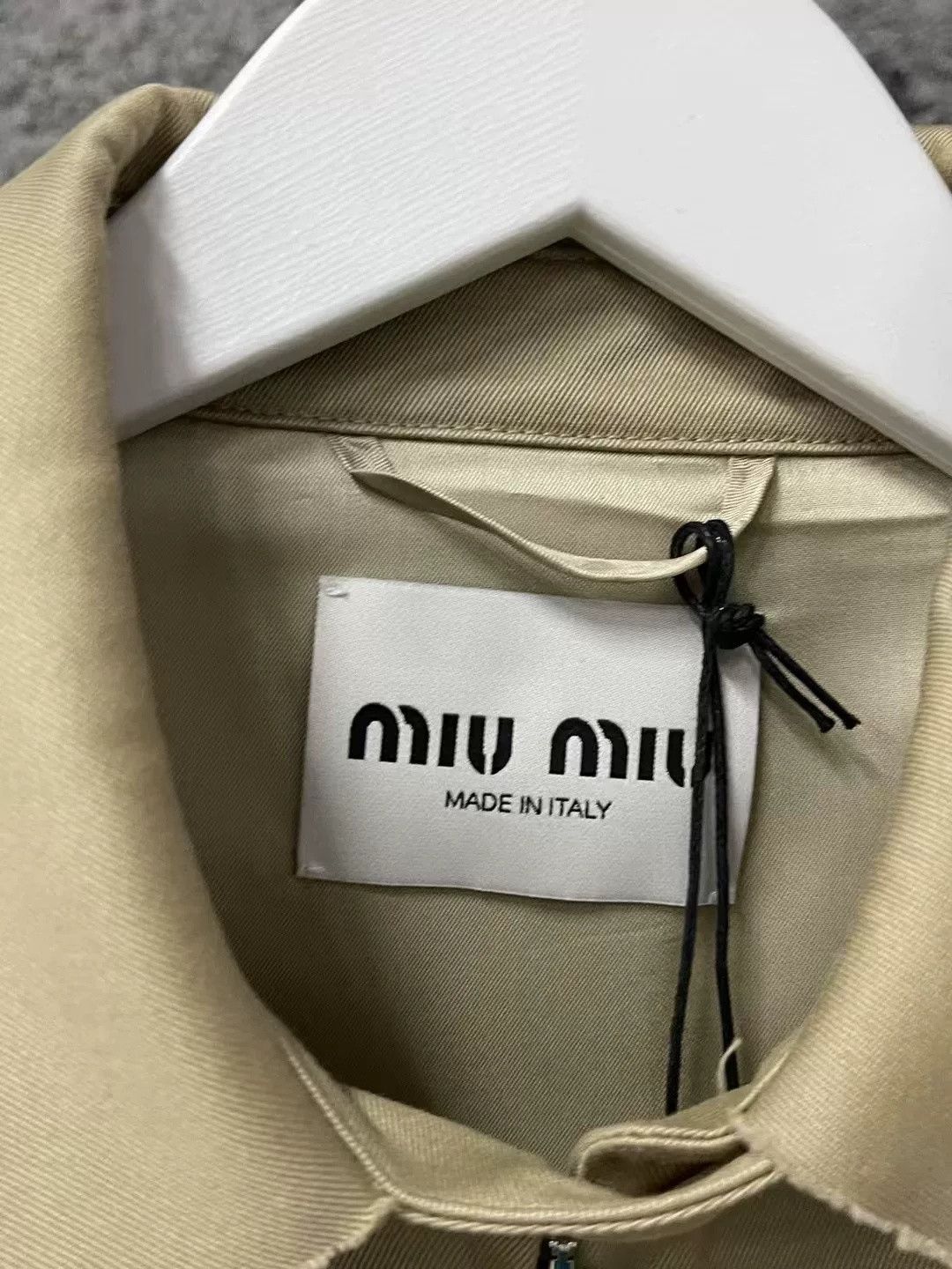 Miu Miu MiuMiu Khaki Patch Distressed Sleeveless Vest Size US S / EU 44-46 / 1 - 6 Thumbnail