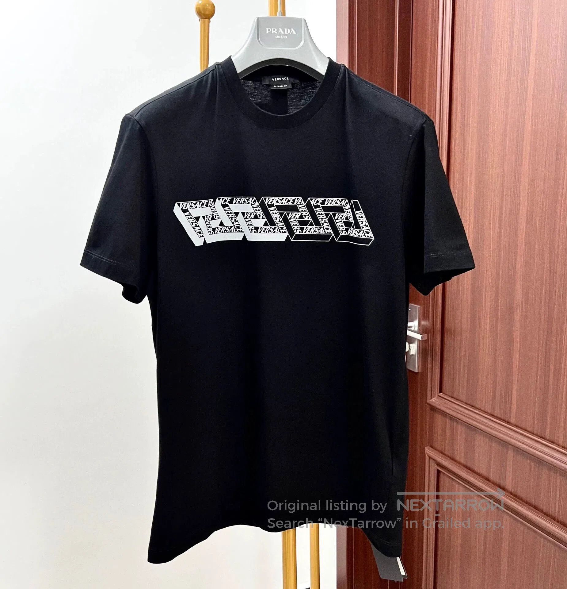 Versace Versace Men's Short Sleeve T-Shirt. Size US XS / EU 42 / 0 - 1 Thumbnail