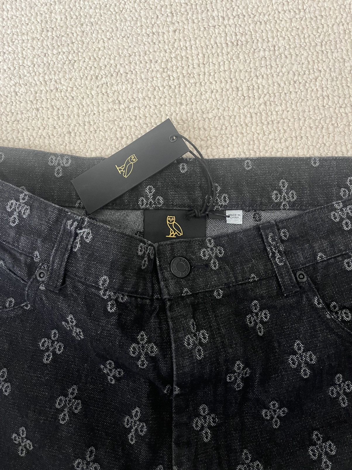 October's Very Own OVO Monogram Washed Black Denim Shorts Size US 36 / EU 52 - 3 Thumbnail