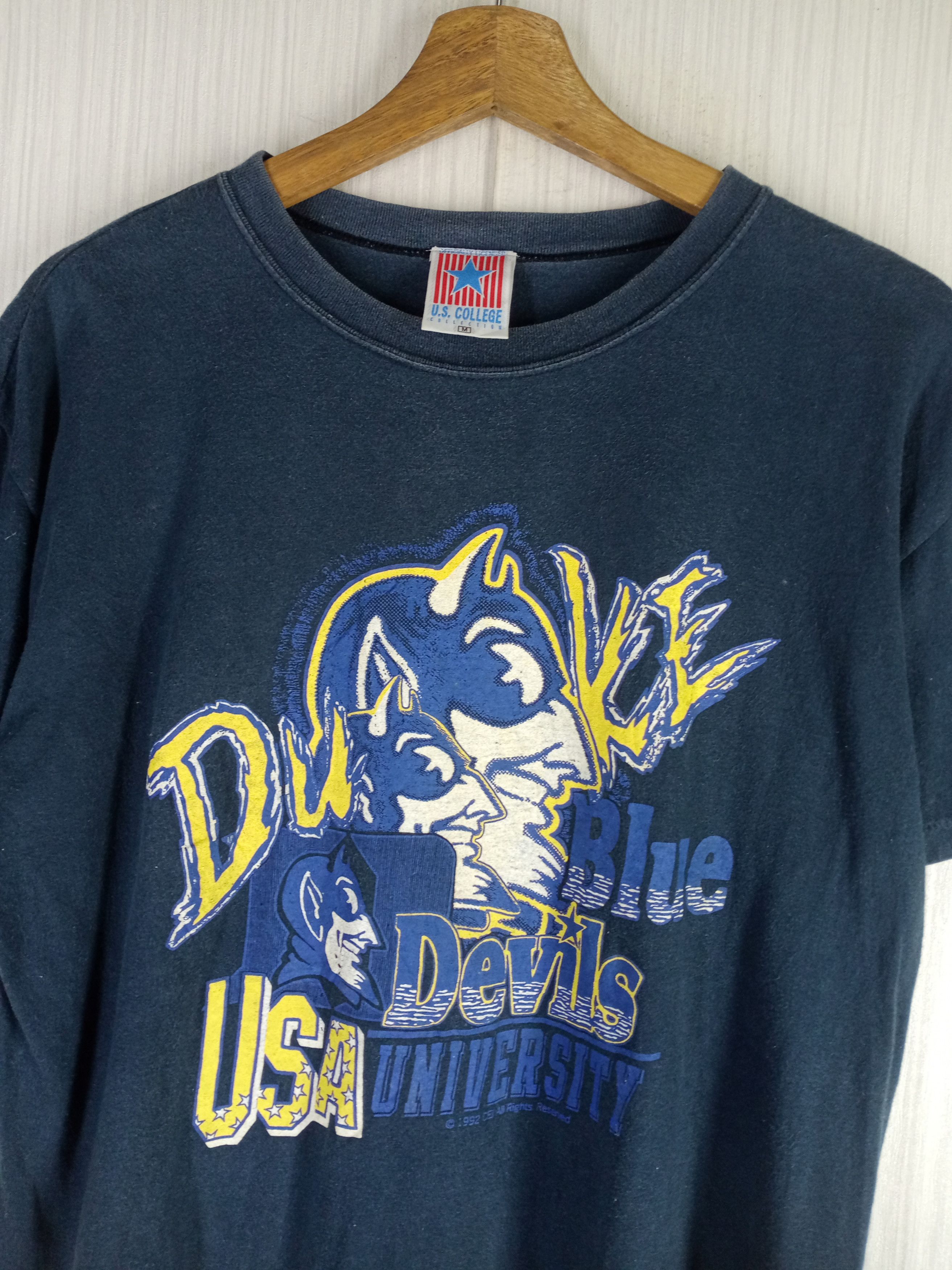 Other Rare Vintage 1992 Duke Blue Devils University Tshirt Size US M / EU 48-50 / 2 - 2 Thumbnail