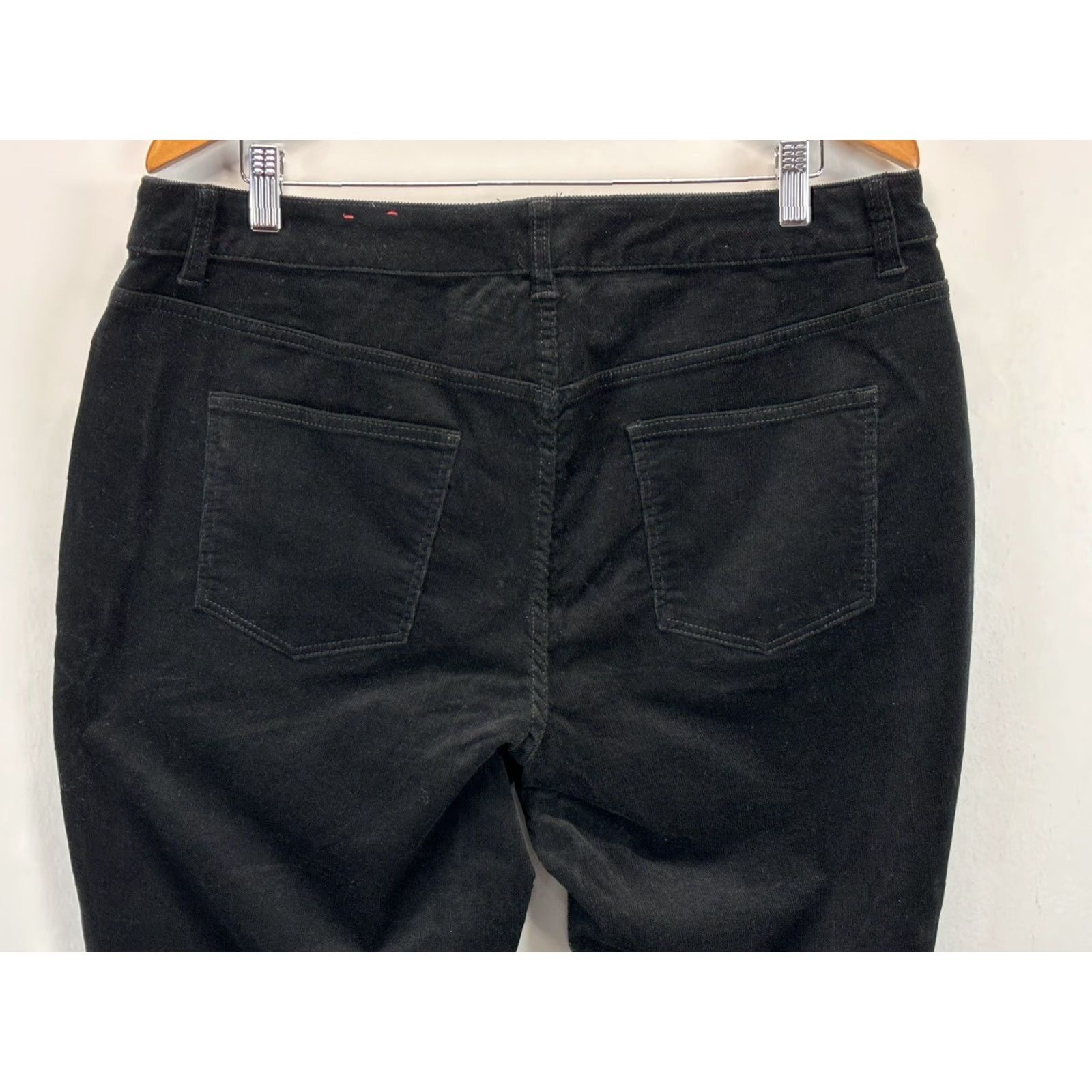 Talbots VINTAGE? No. Talbots Simply Flattering Corduroy Pants – Pants – Adult Plus – 14W – Black – 5 Pocket Straight – Women’s 14W Plus Black Corduroy Pants Size 36" / US 14 / IT 50 - 4 Thumbnail