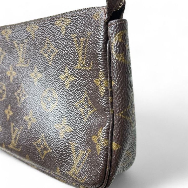 Louis Vuitton Louis Vuitton - Pouch Handbag Shoulder Bag LV Monogram Size ONE SIZE - 5 Thumbnail