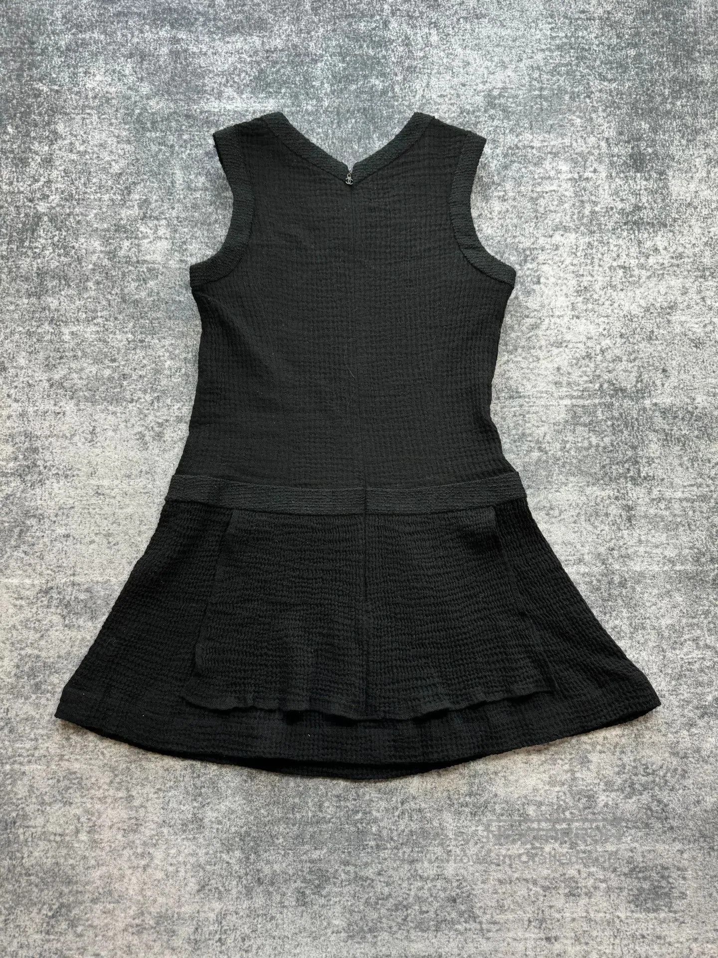 Chanel black mermaid dress by Chanel. Size M / US 6-8 / IT 42-44 - 2 Thumbnail