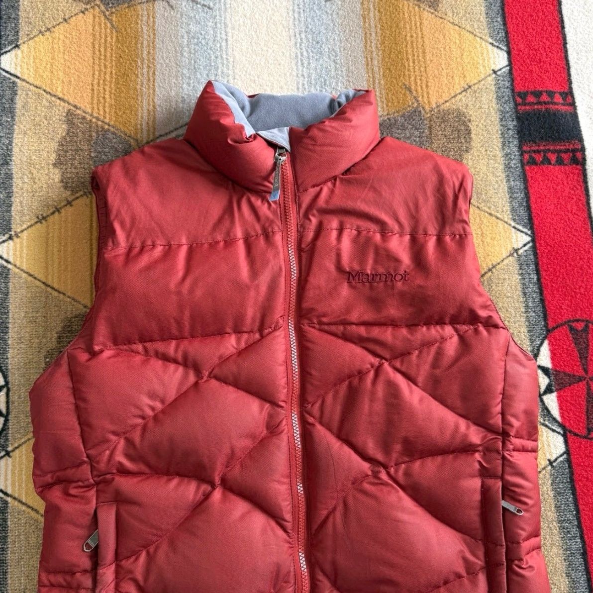 Marmot Women’s Marmot Puffer Vest Size Large Red Full Zip Sleeveless Outdoor 700 Down Vest Women Regular Fit Zip Size L / US 10 / IT 46 - 7 Thumbnail