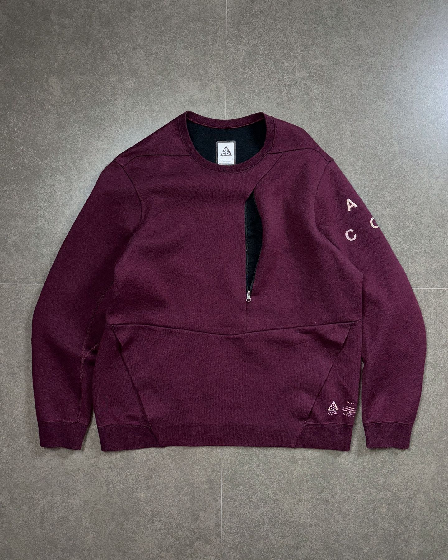 Nike ACG Nike ACG NikeLab Tech Fleece Crew Acronym Size US L / EU 52-54 / 3 - 4 Thumbnail