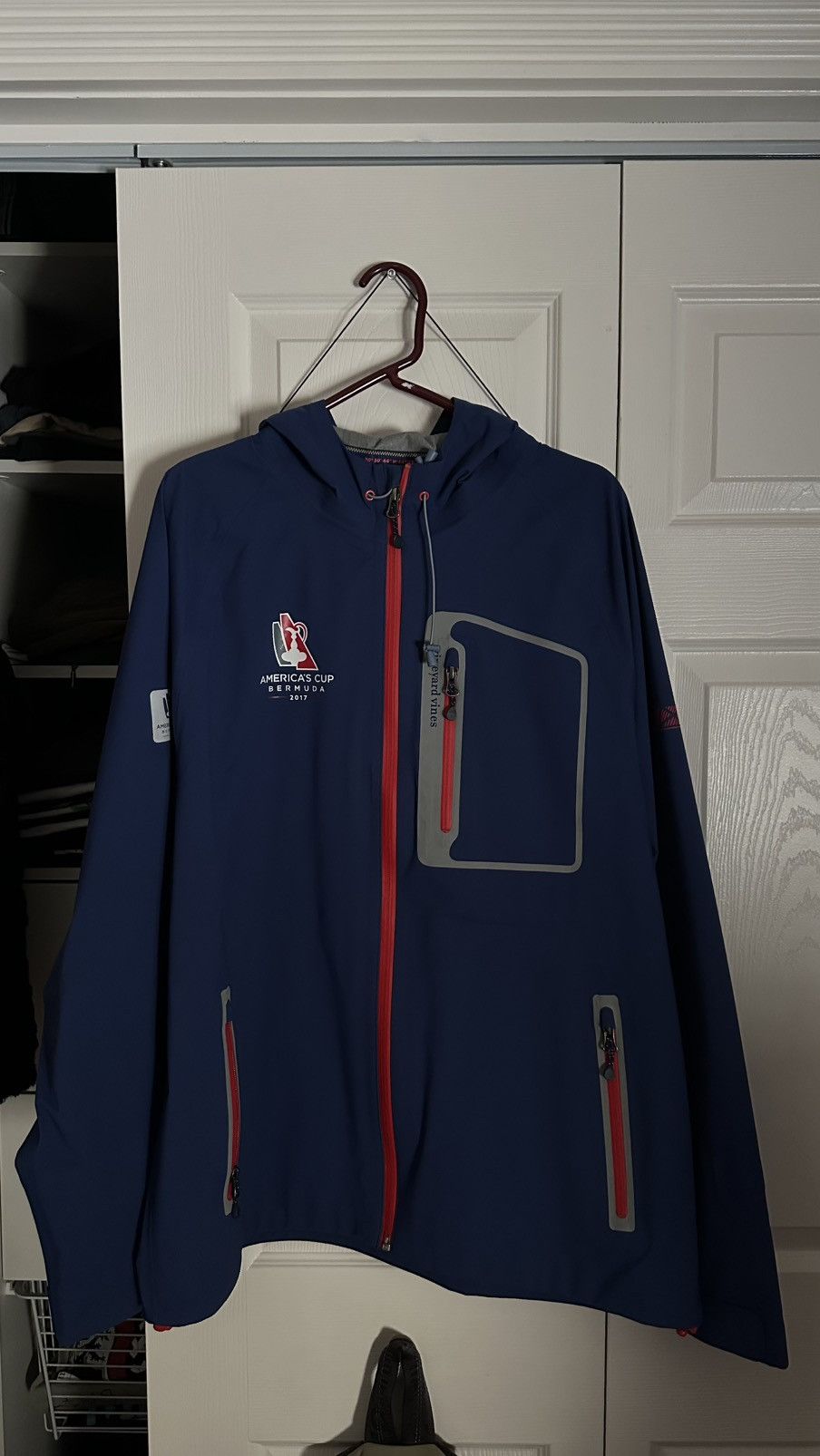 Vineyard Vines Americas Cup 2017 Bermuda Size US L / EU 52-54 / 3 - 1 Thumbnail