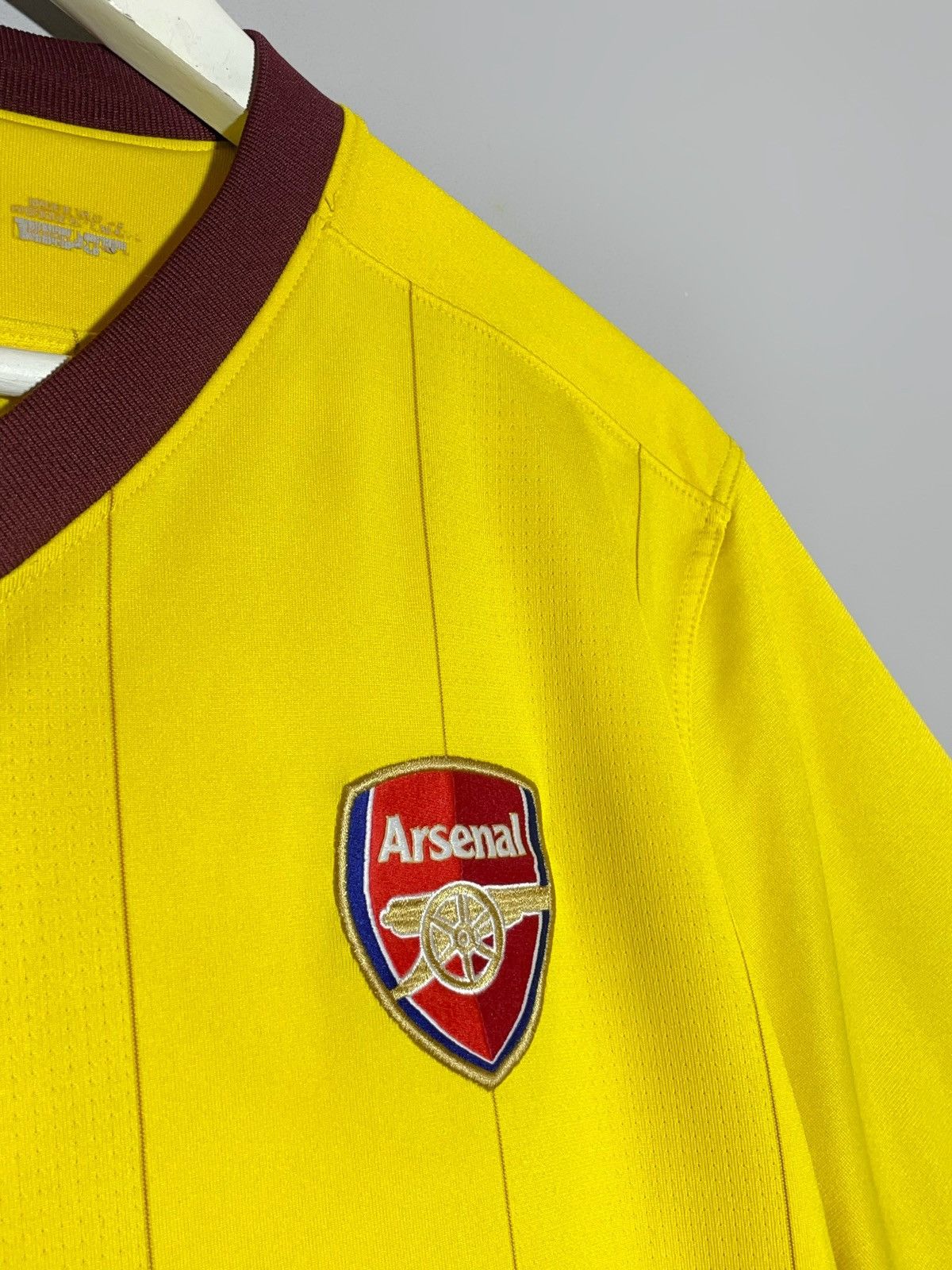 Nike Arsenal FC Nike 2012/13 Third Y2k Streetwear Football Shirt Size US M / EU 48-50 / 2 - 4 Thumbnail