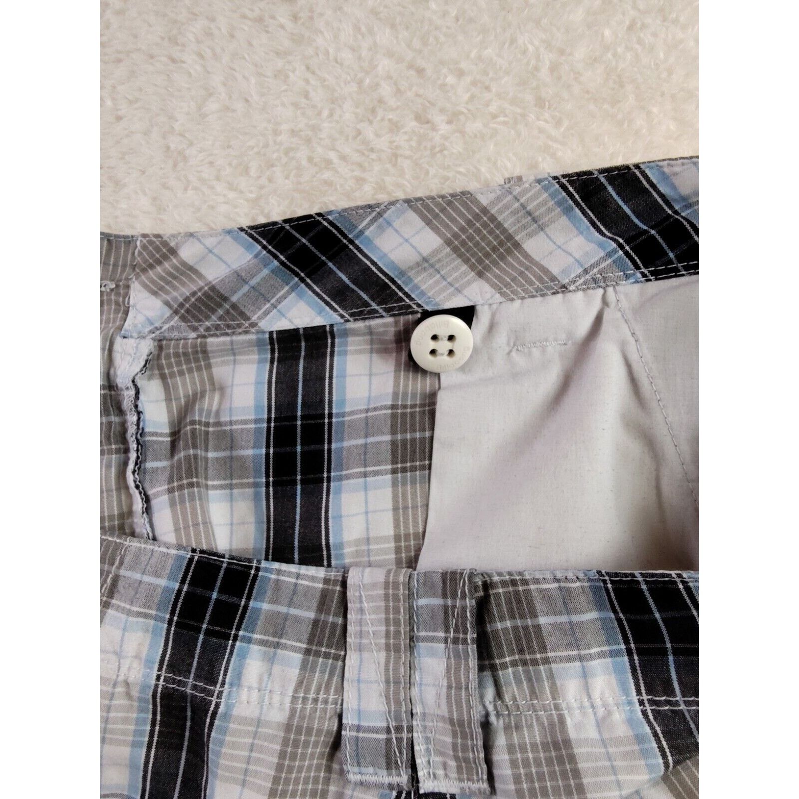 Billabong Vintage Billabong Shorts Size 38 mens plaid rare Size US 38 / EU 54 - 15 Thumbnail