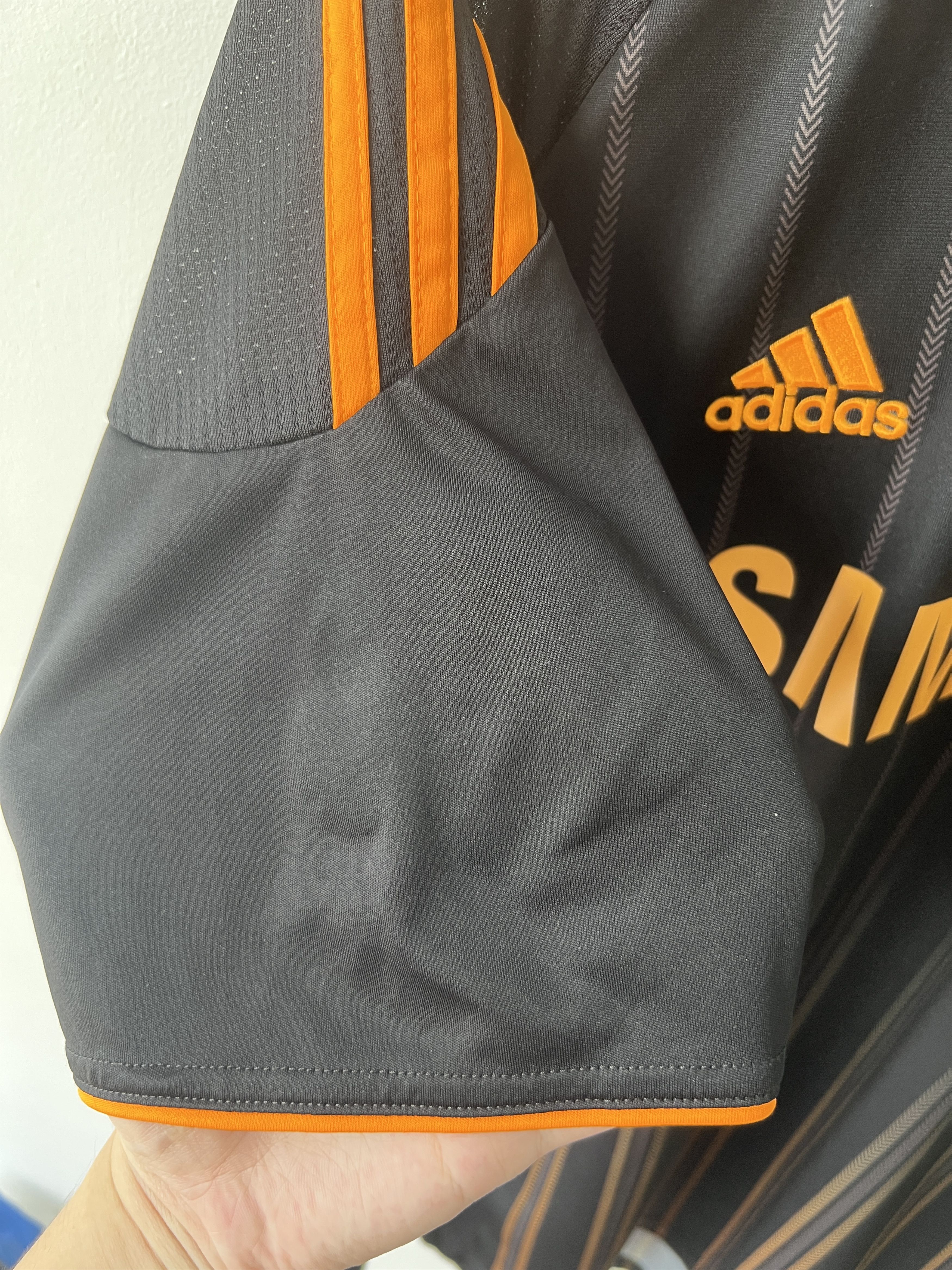 Adidas (L) Chelsea 2010-11 Home Kit Terry #26 Size US L / EU 52-54 / 3 - 7 Thumbnail
