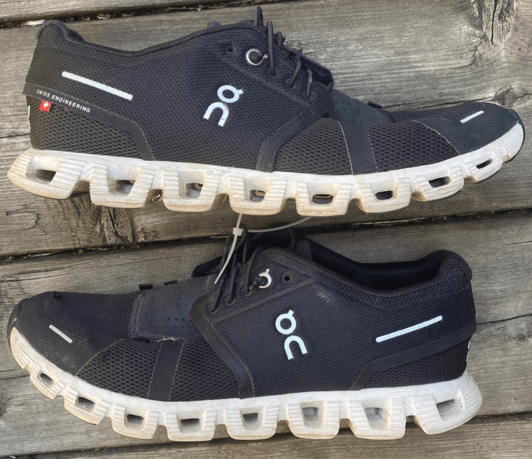On On Running Cloud 5 Women’s Size 9 B ‘Black/White’ Running S Size US 9 / IT 39 - 2 Thumbnail