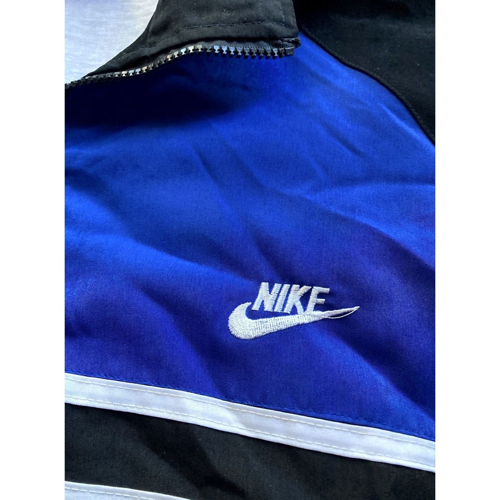 Nike VINTAGE Nike Jacket Mens M 90s Windbreaker Size Swoosh Full Zip Lined Black Blue Size US M / EU 48-50 / 2 - 6 Thumbnail