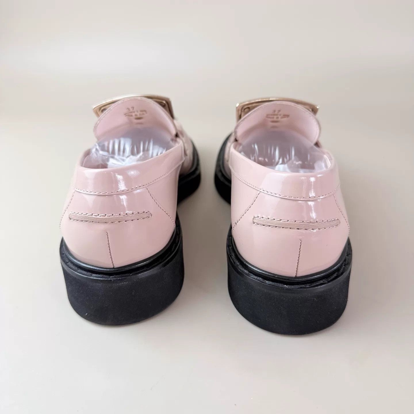 Roger Vivier Roger Vivier Pink Gold Square Buckle Loafer 37 Size US 6.5 / IT 36.5 - 3 Thumbnail