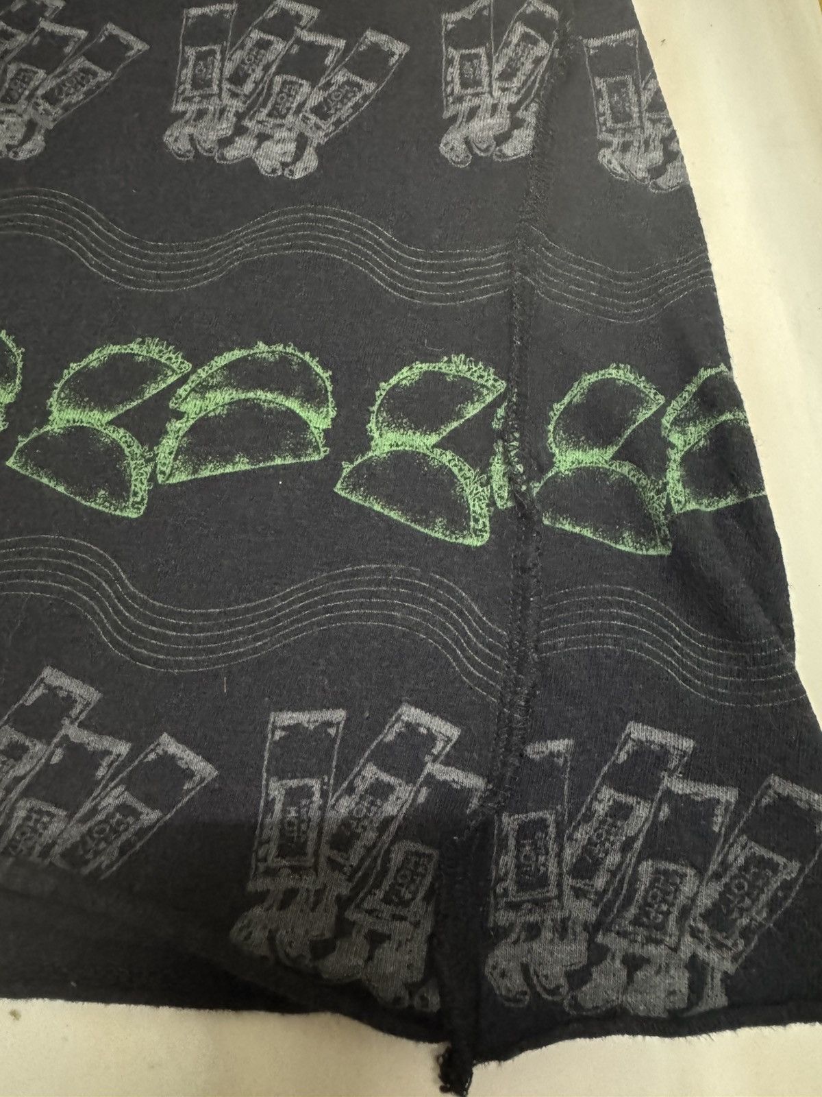 Undercover Undercover Spring/Summer Spring/Summer 2003 Scab Graphic Size US M / EU 48-50 / 2 - 6 Thumbnail