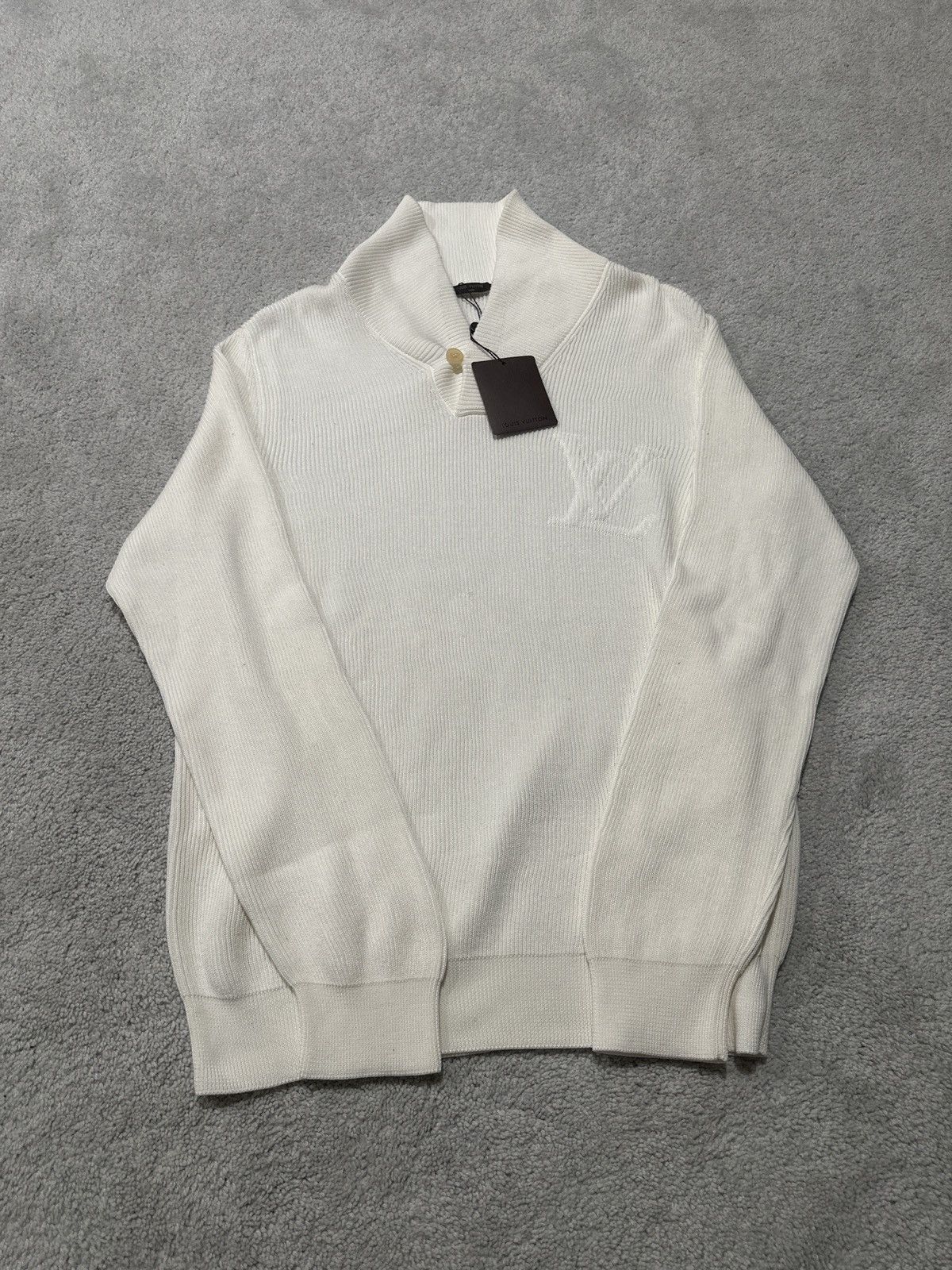 Louis Vuitton Louis Vuitton Signature Tag Turtleneck Pullover Size US XL / EU 56 / 4 - 1 Thumbnail