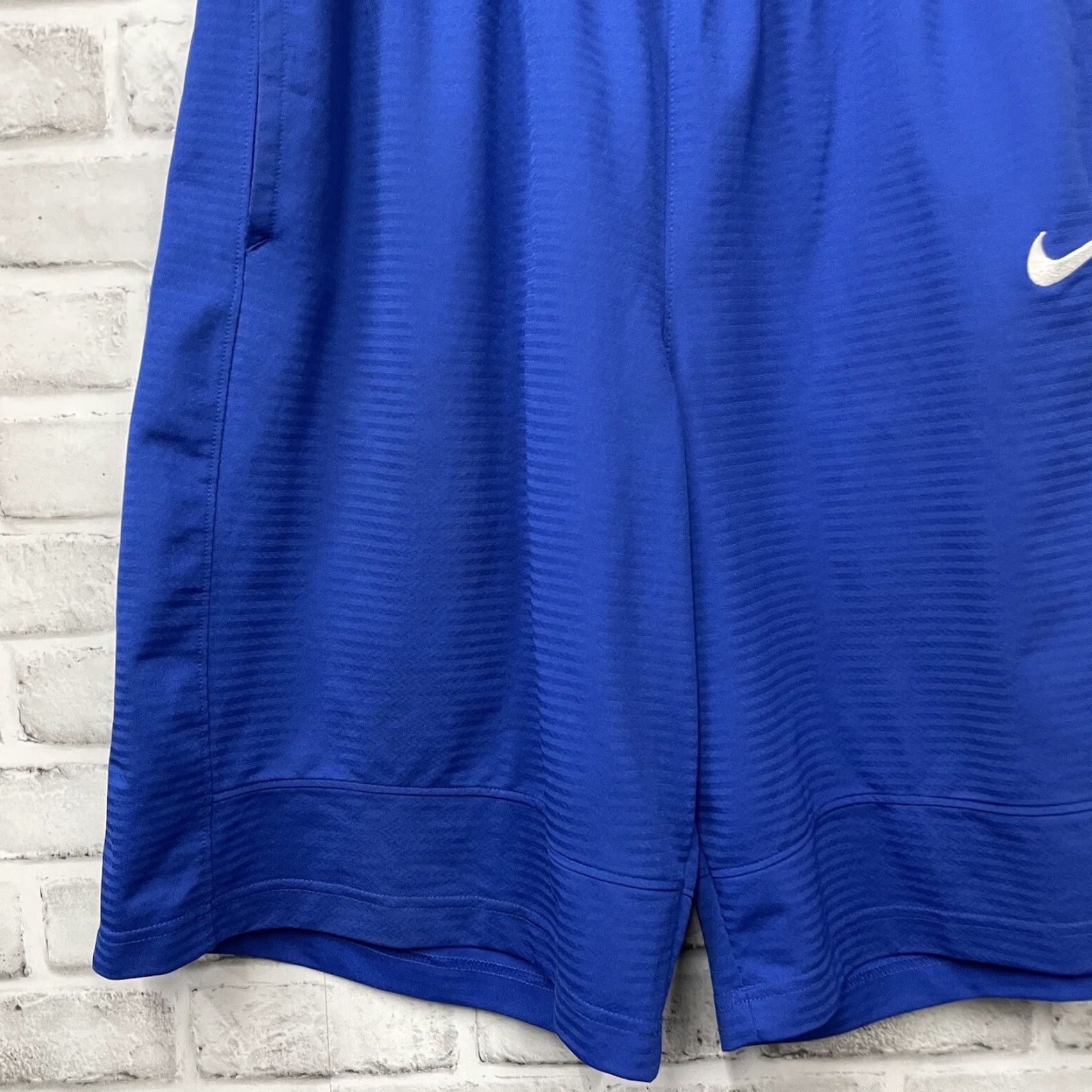 Nike Nike blue athletic drawstring stretchy shorts Mens Size L Size US 33 - 3 Thumbnail