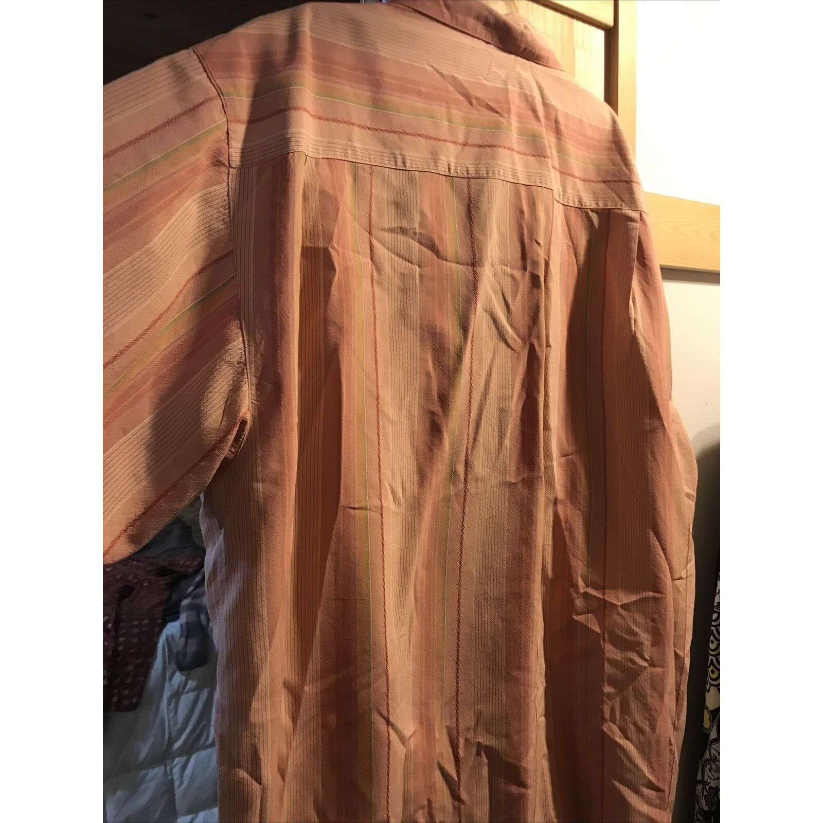 Tommy Bahama Tommy Bahama Men L Salmon Striped Silk Button Hawaiian Shirt Size US L / EU 52-54 / 3 - 10 Thumbnail