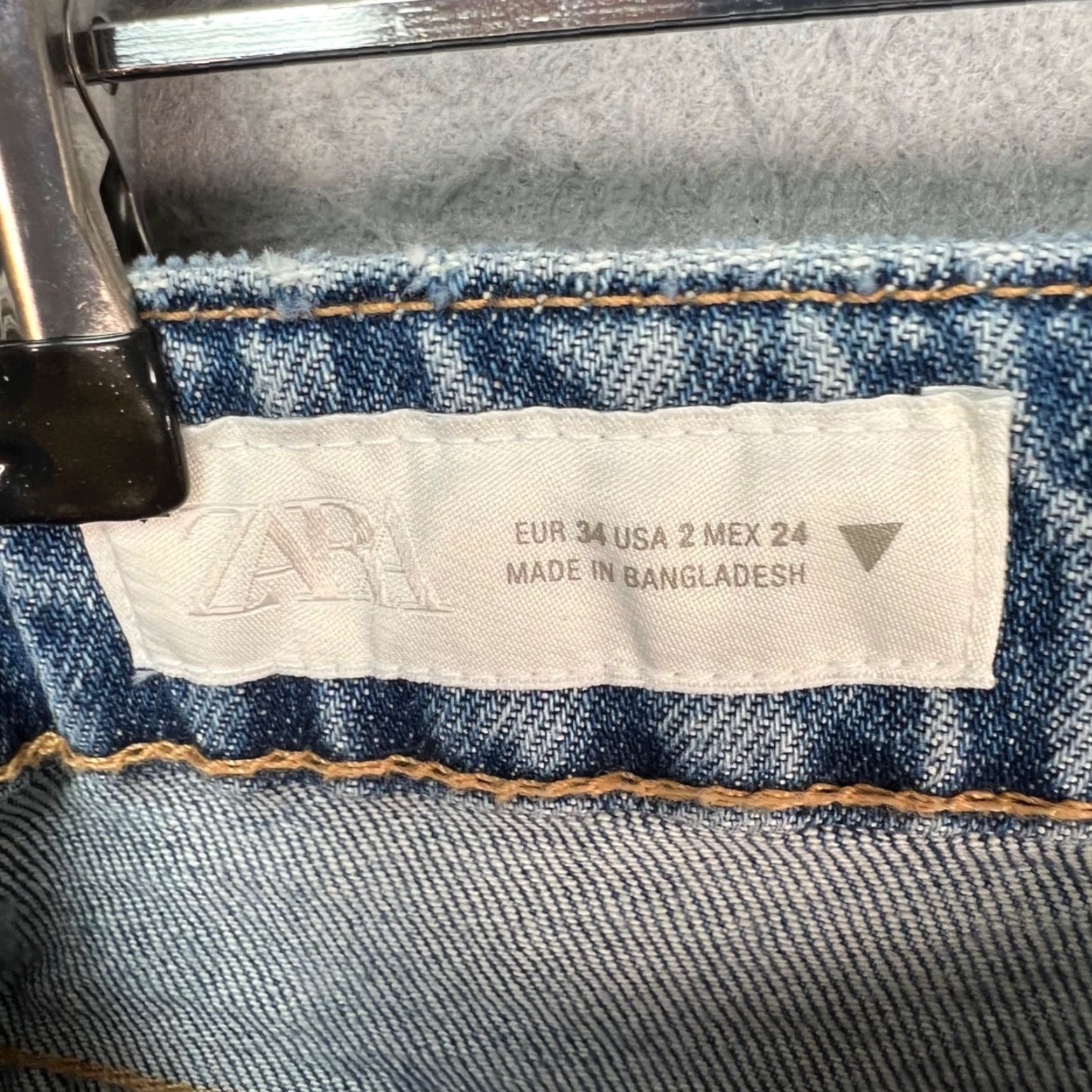 Zara Zara Jeans Womens Size 2 Light Blue Straight Leg Denim 5-Pocket 32 Inseam High Rise Vintage: No 90s Theme Womens Size 26" / US 2 / IT 38 - 3 Thumbnail