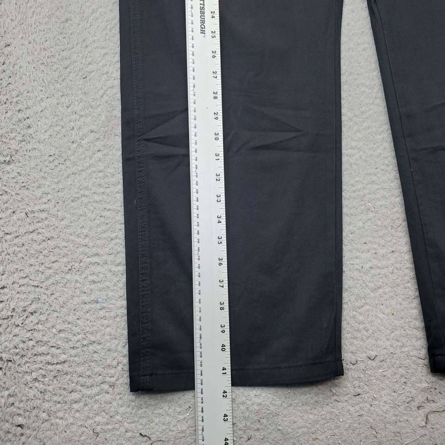 Wrangler Wrangler Mens Cargo Pants 44x30 Black Twill Relaxed Pocket Cargo Pocket 70LEWBL - 100% Cotton, Button, Zipper, Straight, Size 44, NWT Size US 44 / EU 60 - 3 Thumbnail
