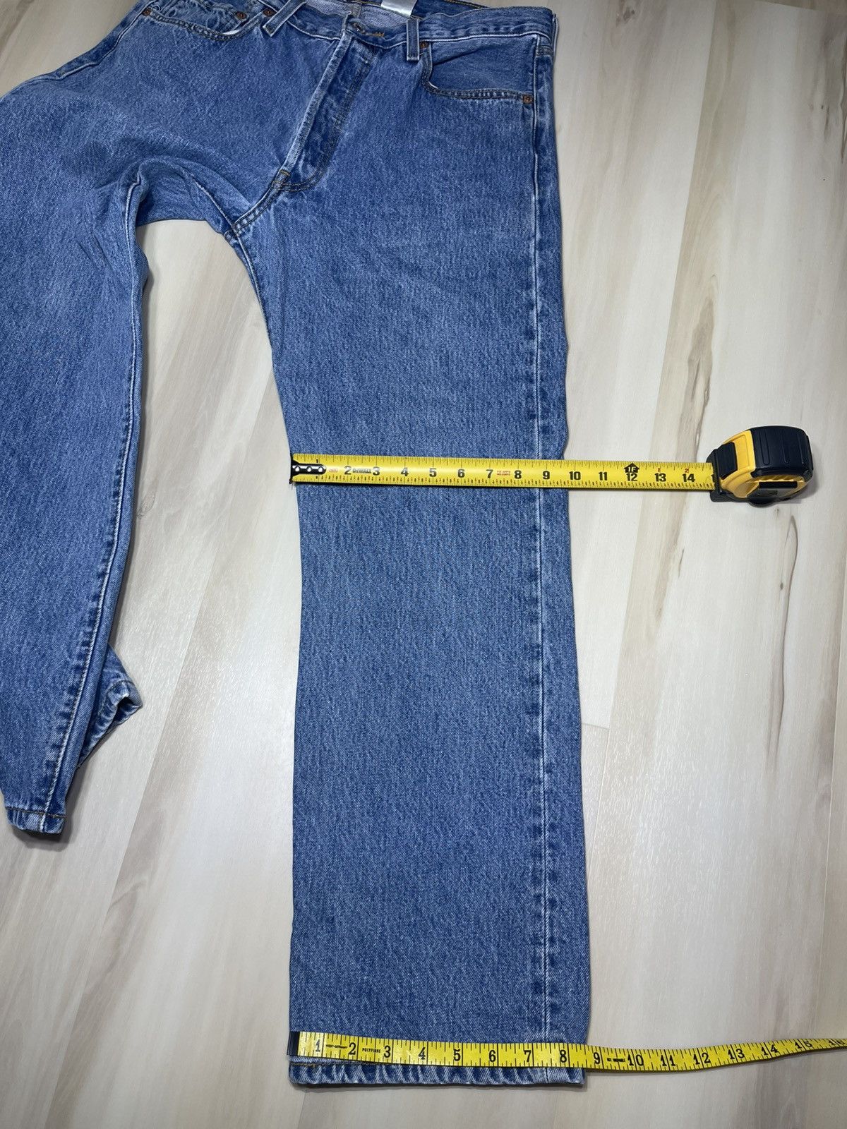 Levi's Vintage Clothing Vintage Levis 501XX Mens Jeans 35x30 Blue Y2K Button Fly Size US 35 - 8 Thumbnail