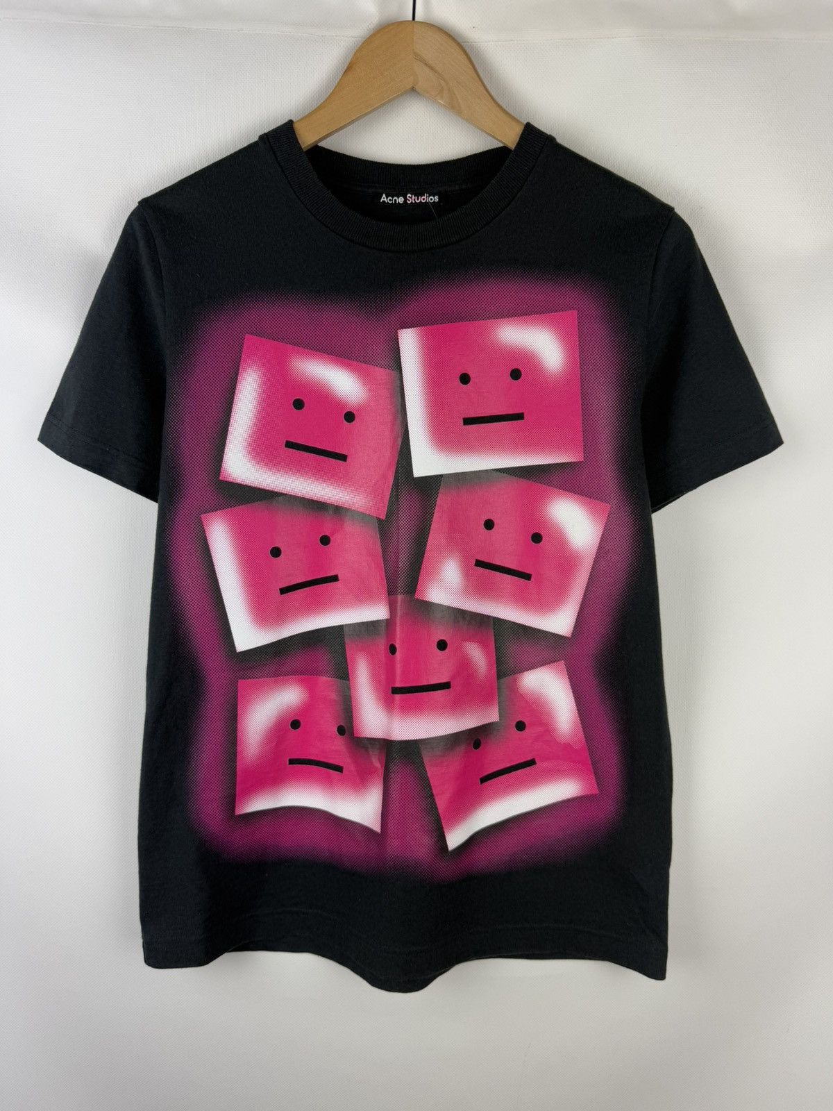 Acne Studios Acne Studios Patch Face Multilogo Men’s Short Sleeve T Shirt Size US S / EU 44-46 / 1 - 1 Thumbnail