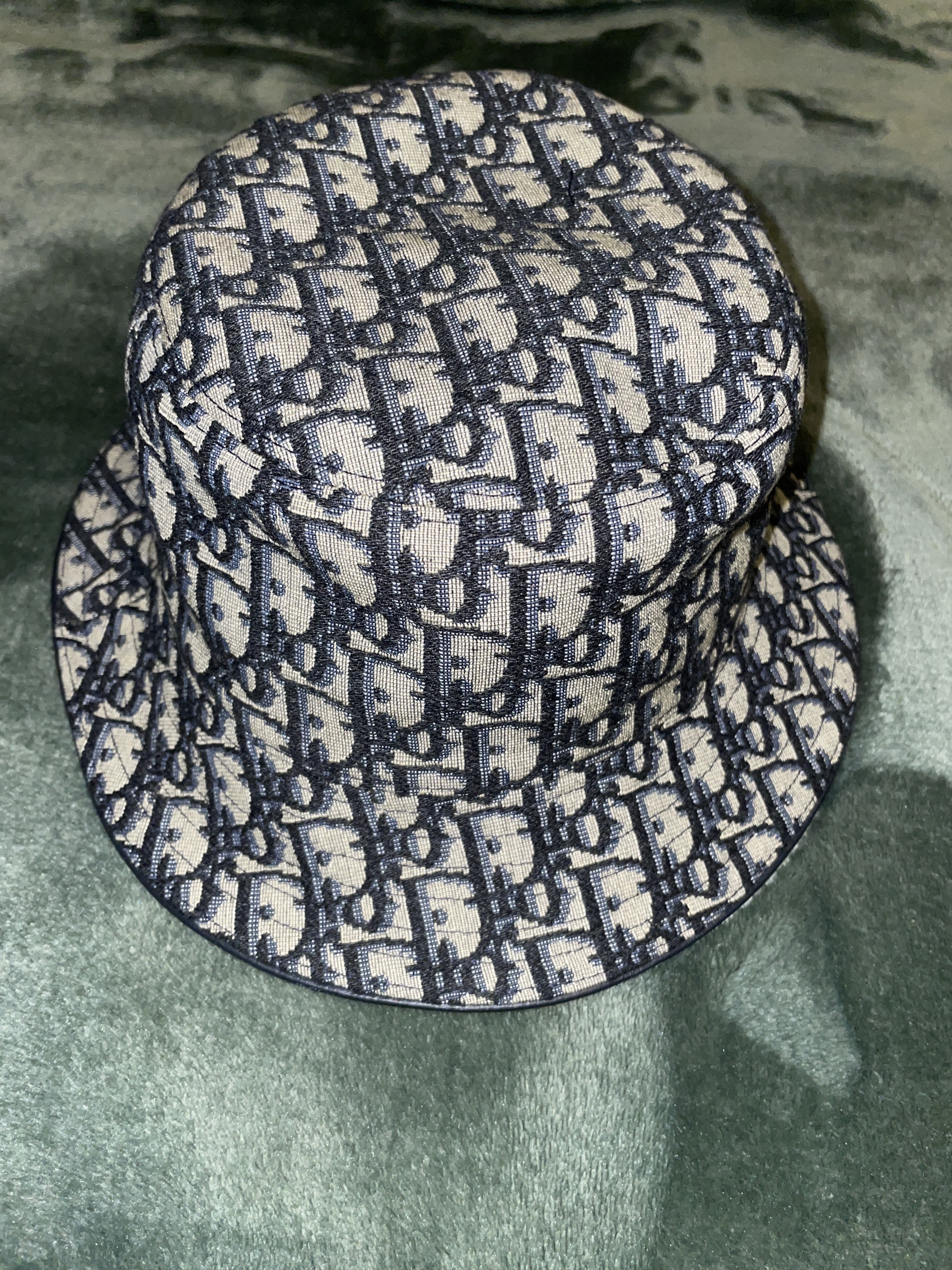 Dior Dior oblique bucket hat | Grailed