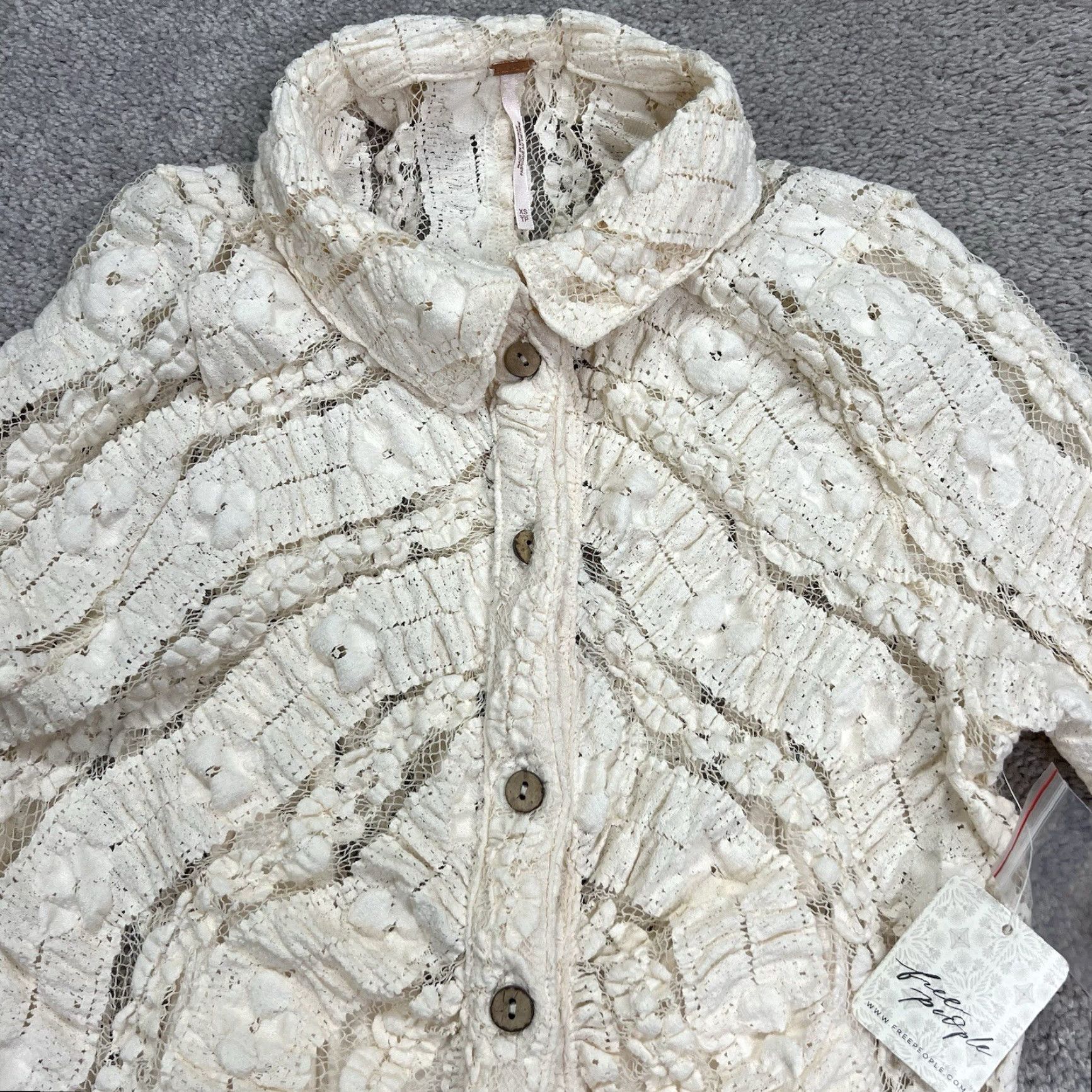 Free People VINTAGE? No — Free People Shayla Lace Mini Dress XS Long Sleeve Button Down Ivory NWT Shirt Dress Women XS Bohemian Dress Lace Send? Size XS / US 0-2 / IT 36-38 - 3 Thumbnail