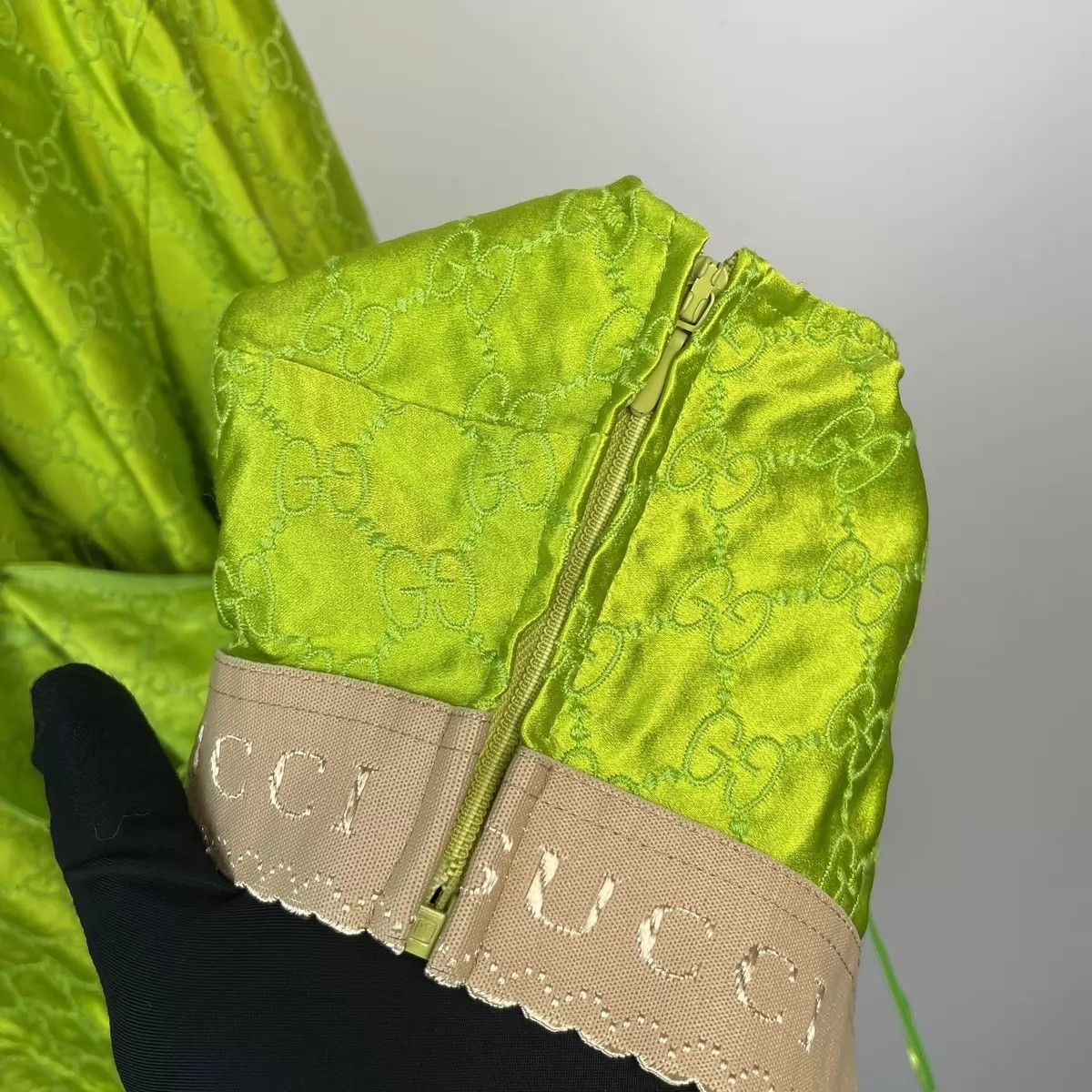 Gucci Gucci GG fluo green 3pc set jacket 38 cami shorts 30 Size XS / US 0-2 / IT 36-38 - 9 Thumbnail