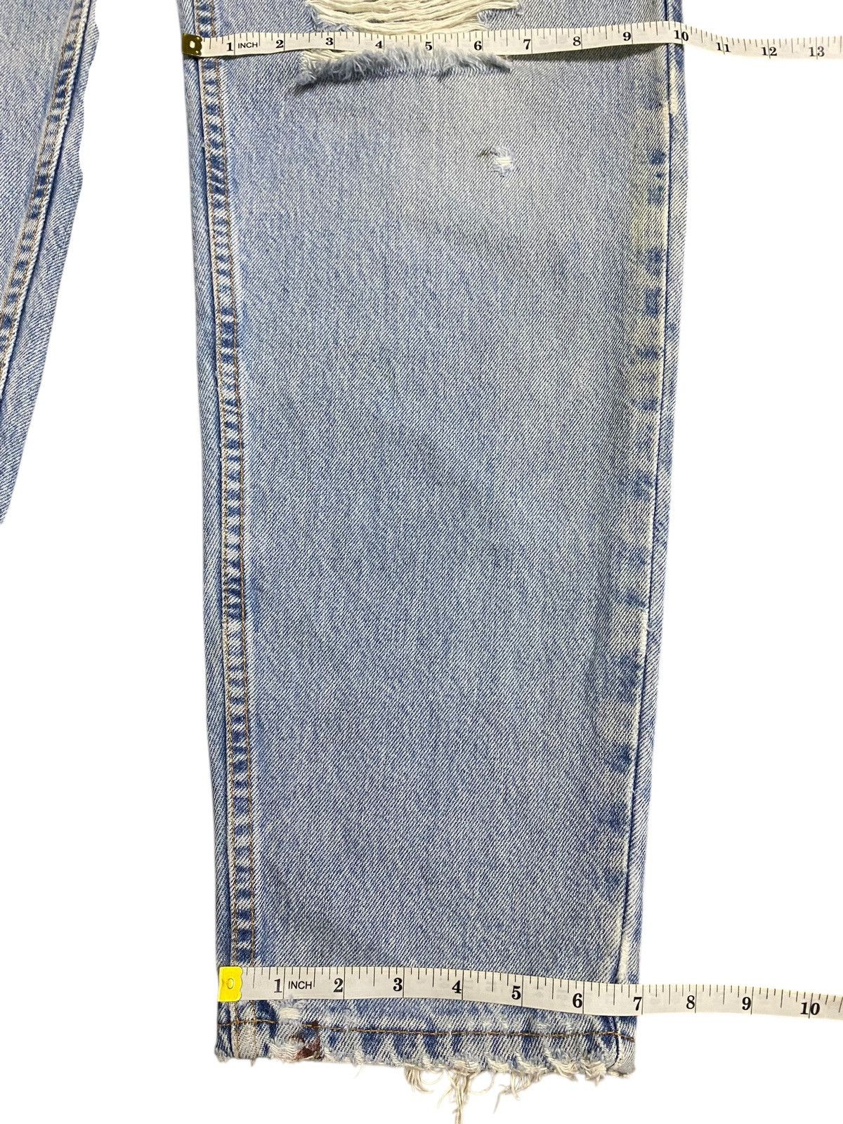 Levi's Vintage Clothing Vintage Levis 560 80’s Grunge Ripped Jeans Size US 31 - 15 Thumbnail