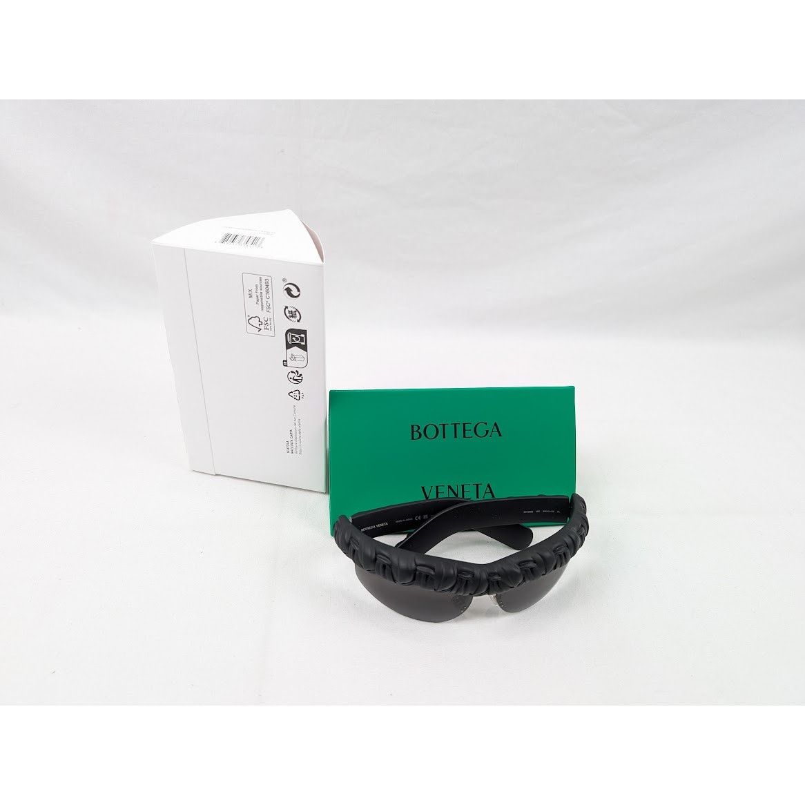 Bottega Veneta o1rshd1 Size: XL / Sunglasses Case Medium in Black Size ONE SIZE - 11 Thumbnail