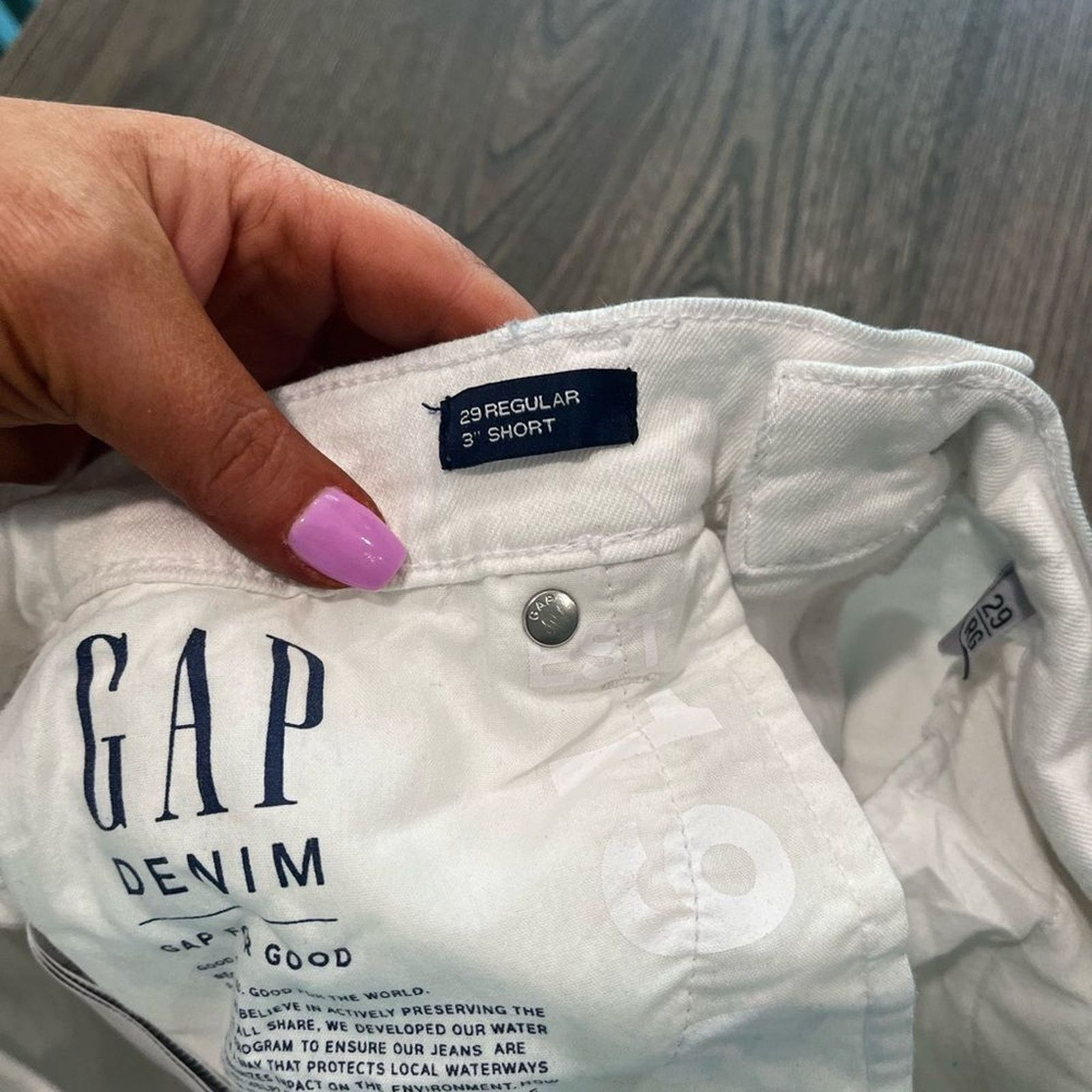Gap Gap White Denim 3" Shorts High Waist Raw Hem Size 29 Size 29" - 6 Thumbnail