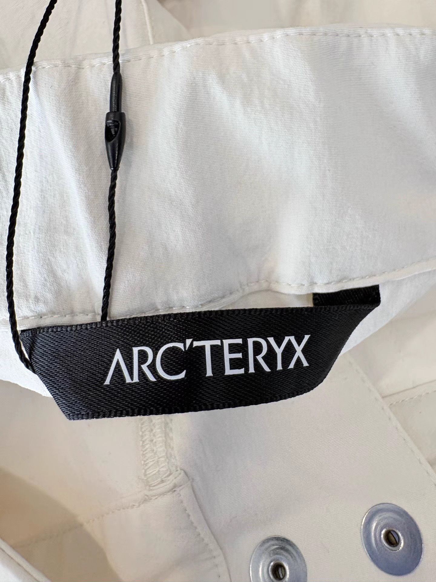 Arc'teryx ARCTERYX LEUTIA PANT Polar White Cargo Pants Size US 44 / EU 60 - 4 Thumbnail