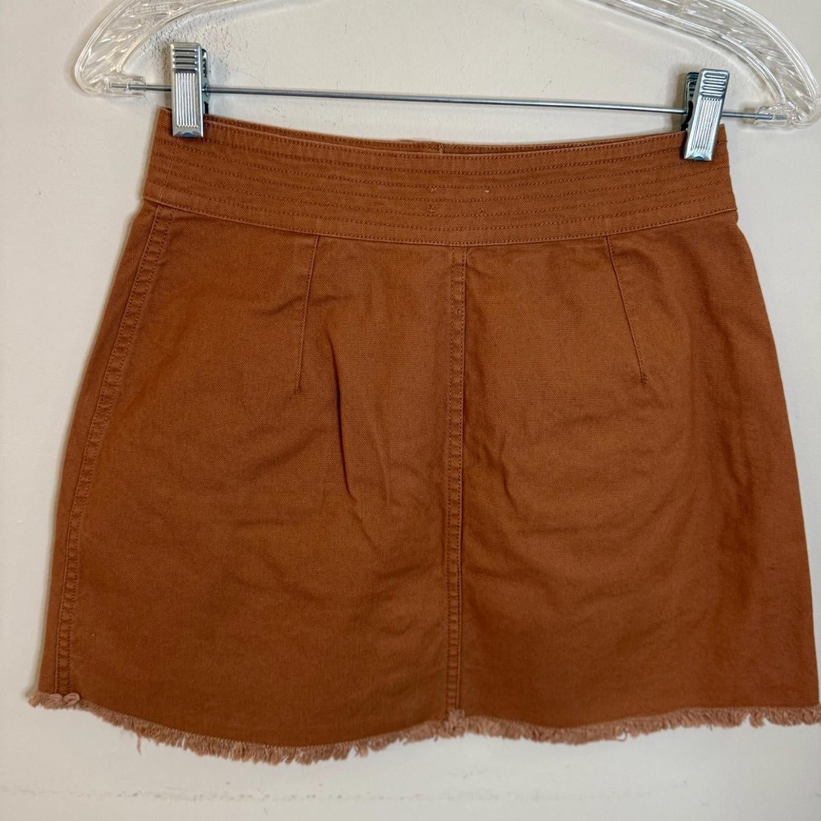 Madewell Madewell light brown denim mini skirt snaps frayed hem SZ 00 Size 24" / US 00 / IT 34 - 2 Thumbnail