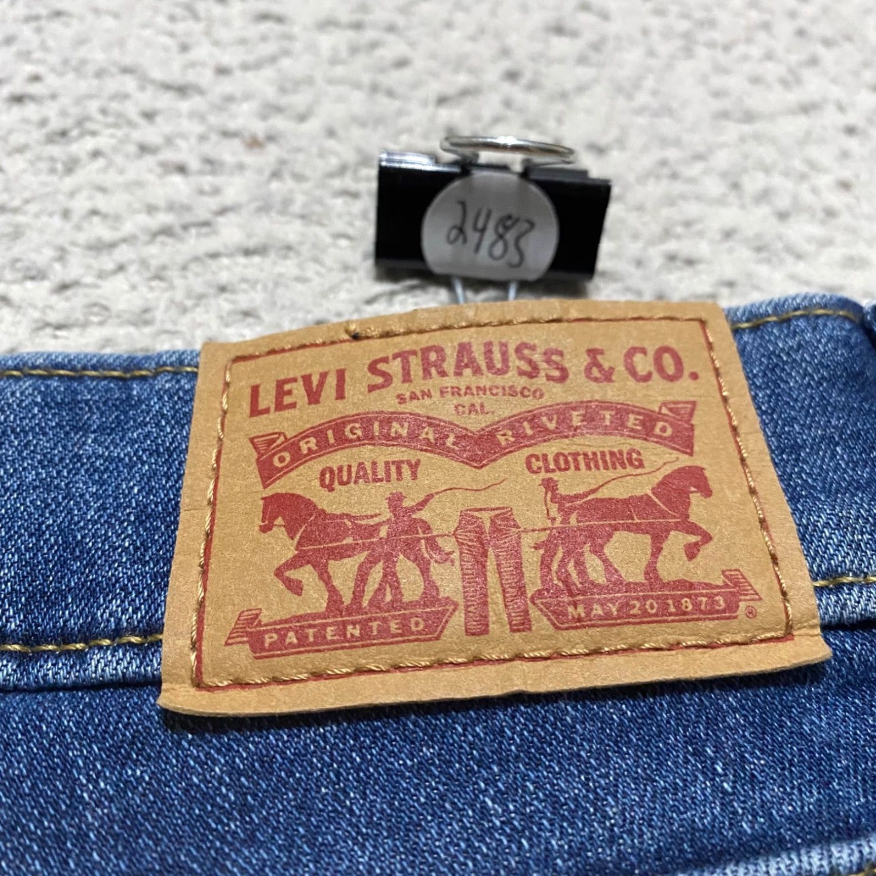Levi's Levi's Jeans Womens sz 27 Blue Denim Mid Rise Skinny Raw Hem Distressed Size 27" / US 4 / IT 40 - 3 Thumbnail