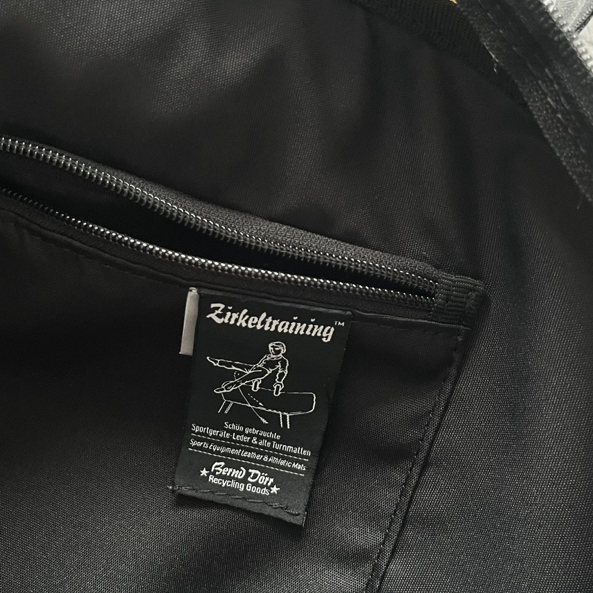 Zirkeltraining Shoulder Bag Real Leather Recycled Gym Mat