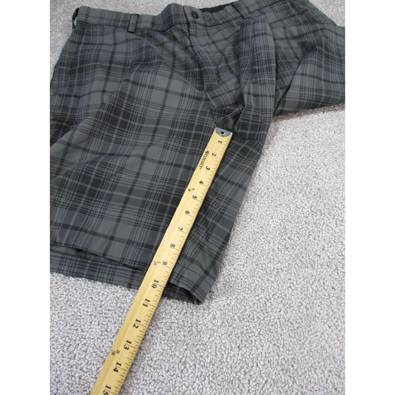 Nike Nike Golf Shorts Mens 38 Dri Fit Tour Performance Gray & Black Plaid Chinos Size US 38 / EU 54 - 4 Thumbnail