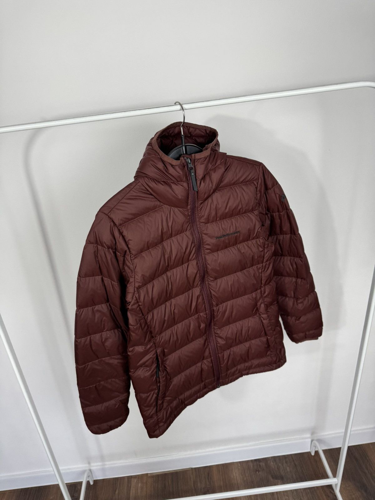 Peak Performance Peak Performance Women Hooded Down Puffer Jacket Burgundy M Size M / US 6-8 / IT 42-44 - 7 Thumbnail