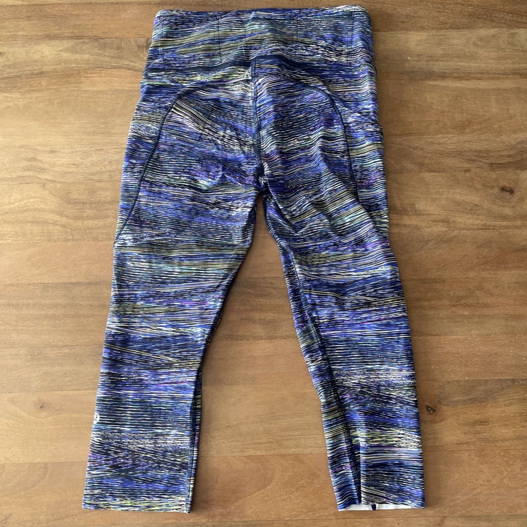 Lululemon Lululemon Inspire Tight II 18" Women Size 6 Multicolor Stretch Capri Athletic Leggings Women XS? 6 Size ONE SIZE - 2 Thumbnail