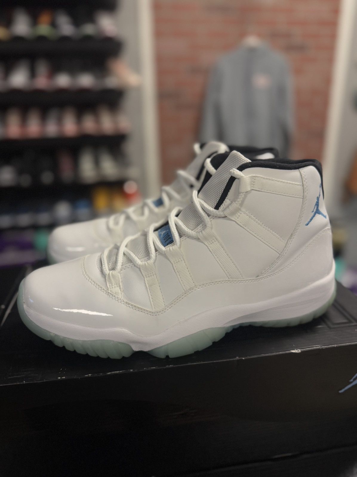 Jordan Brand × Nike Jordan 11 Legand Blue Size 11.5 2014 OG Clean 🧼 Size US 11.5 / EU 44-45 - 8 Thumbnail