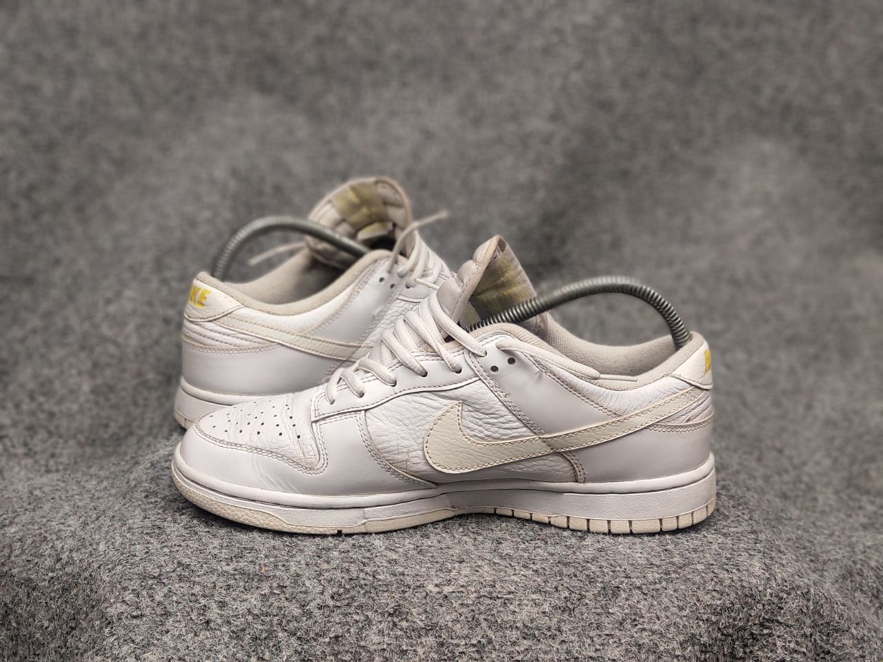 Nike Nike Dunk Low Valentines Yellow Heart Sneakers Vintage Shoes Size US 9 / IT 39 - 17 Thumbnail