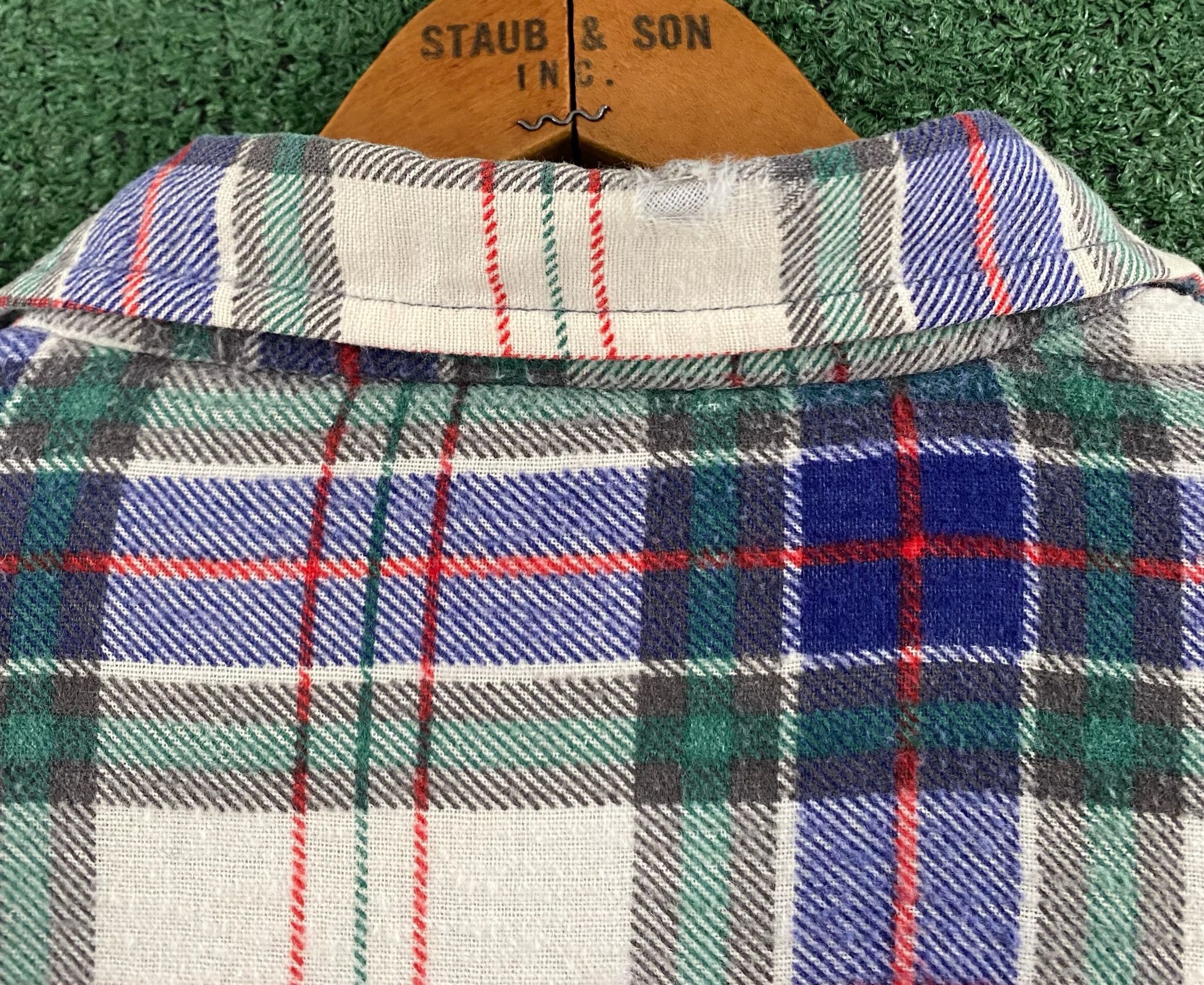 Vintage 80’s Outreach Plaid Lined Flannel Distressed Shirt Large Size US L / EU 52-54 / 3 - 7 Thumbnail