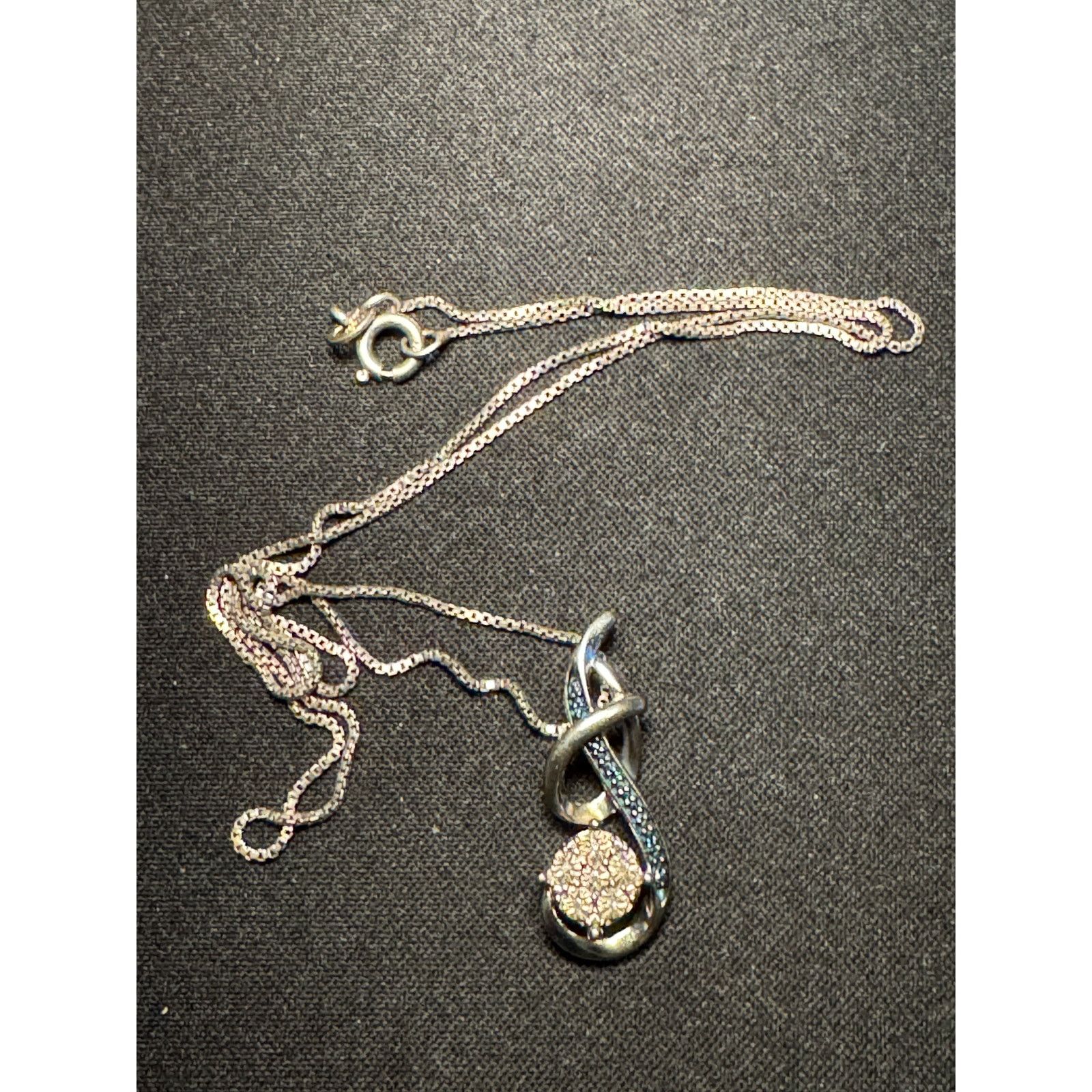 Other 925 Sterling Italy Diamond Small Chips Flower Necklace 18in Size ONE SIZE - 1 Thumbnail