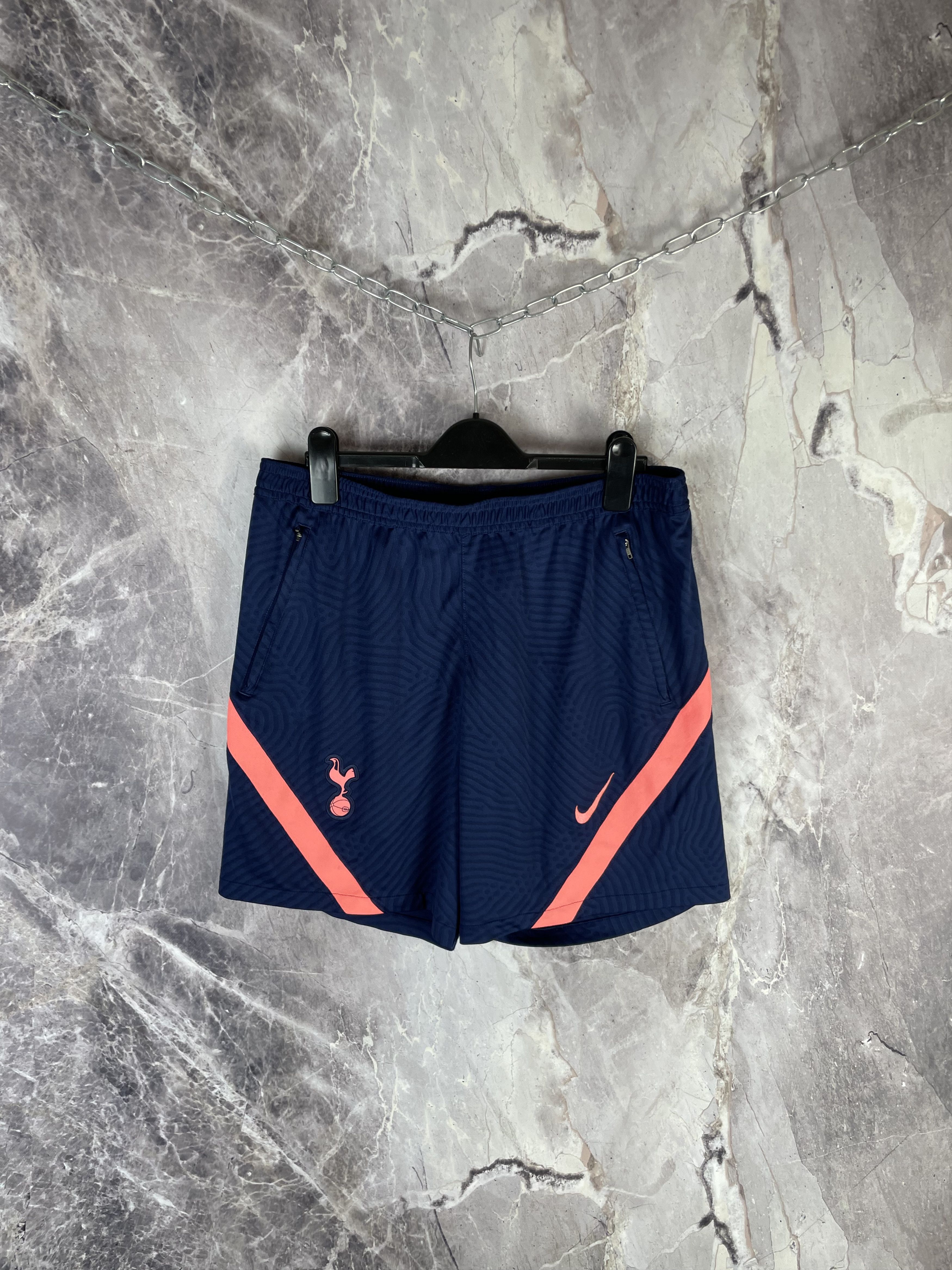 Nike Nike Tottenham Mens Nylon Shorts y2k Size US 36 / EU 52 - 2 Thumbnail