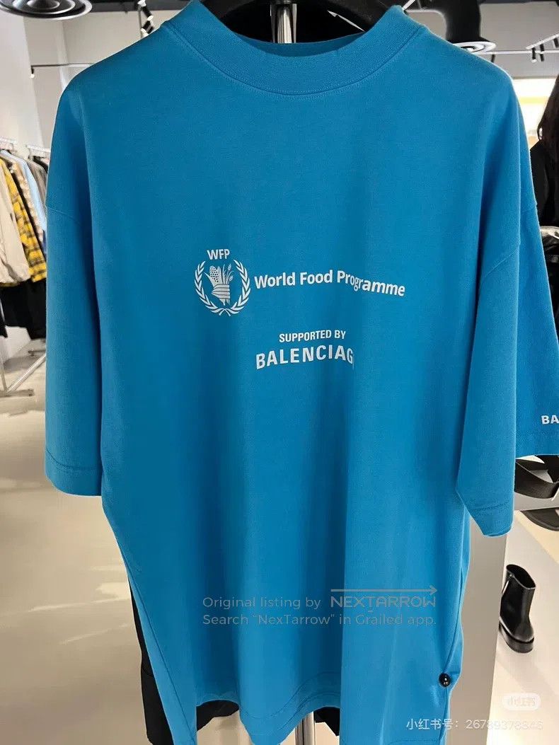 Balenciaga Balenciaga Blue Short Sleeve T-Shirt Size US S / EU 44-46 / 1 - 1 Thumbnail