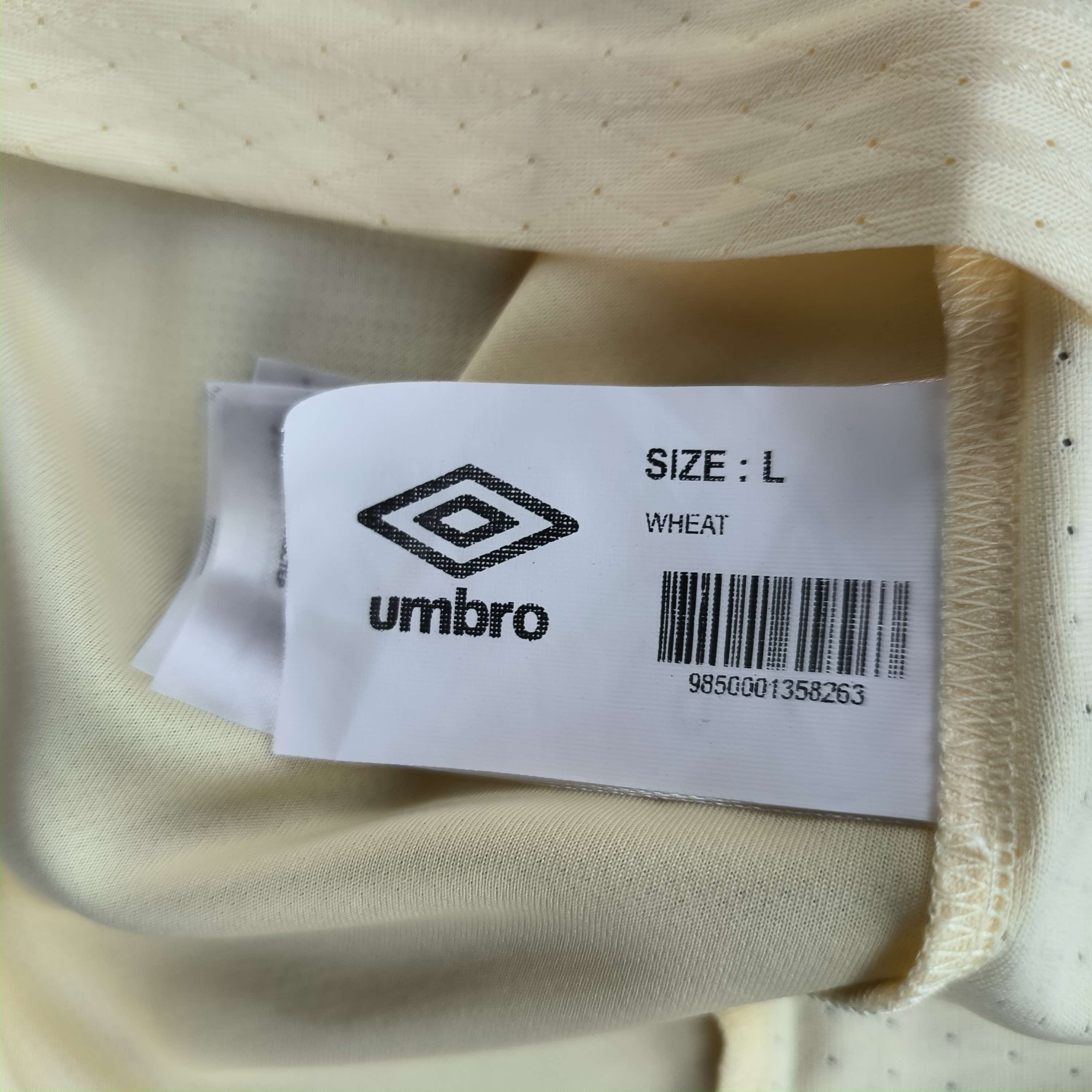 Umbro NEW MKE Ankaragücü 2023-24 Umbro away football jersey size L Size US L / EU 52-54 / 3 - 5 Thumbnail