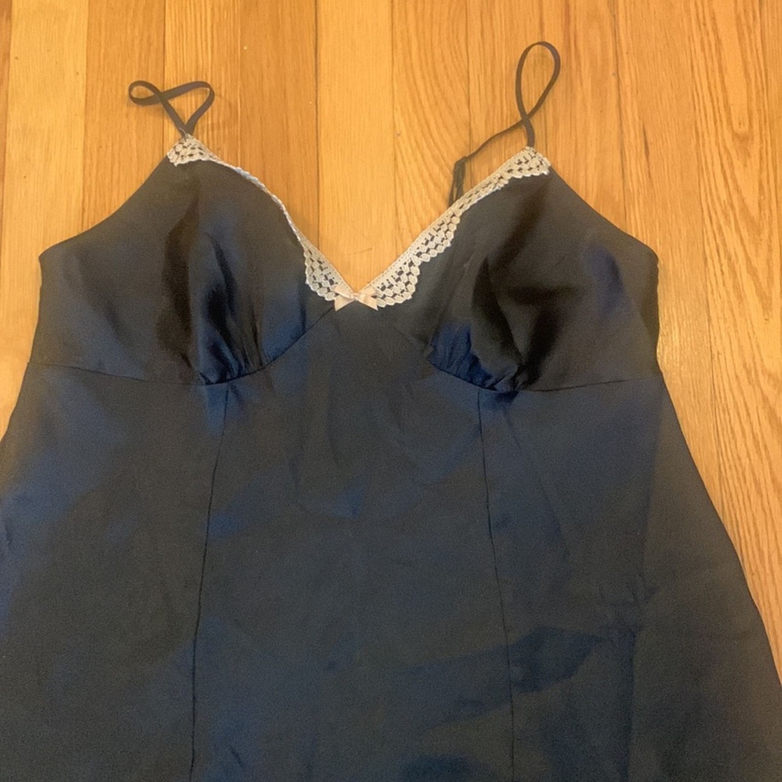 Vintage 90’s BLACK SILKY SATIN SLIP NIGHTY WITH LACE TRIM Size M / US 6-8 / IT 42-44 - 4 Thumbnail