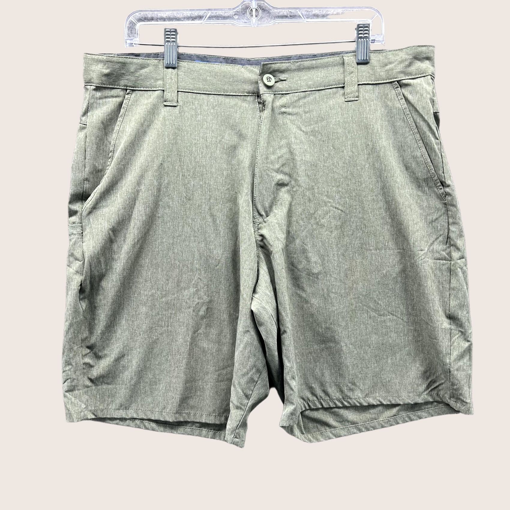 Vintage Reel Legends Shorts Mens 38 Green Microfiber Chino Stretch 9 Inseam Casual Size US 38 / EU 54 - 1 Thumbnail
